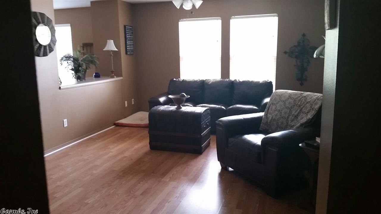 Sharon Oaks - Residential