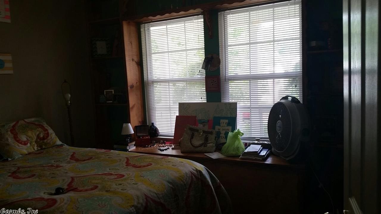 Sharon Oaks - Residential