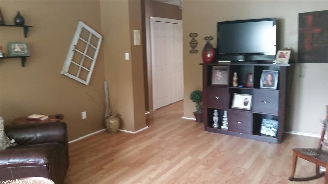 Sharon Oaks - Residential