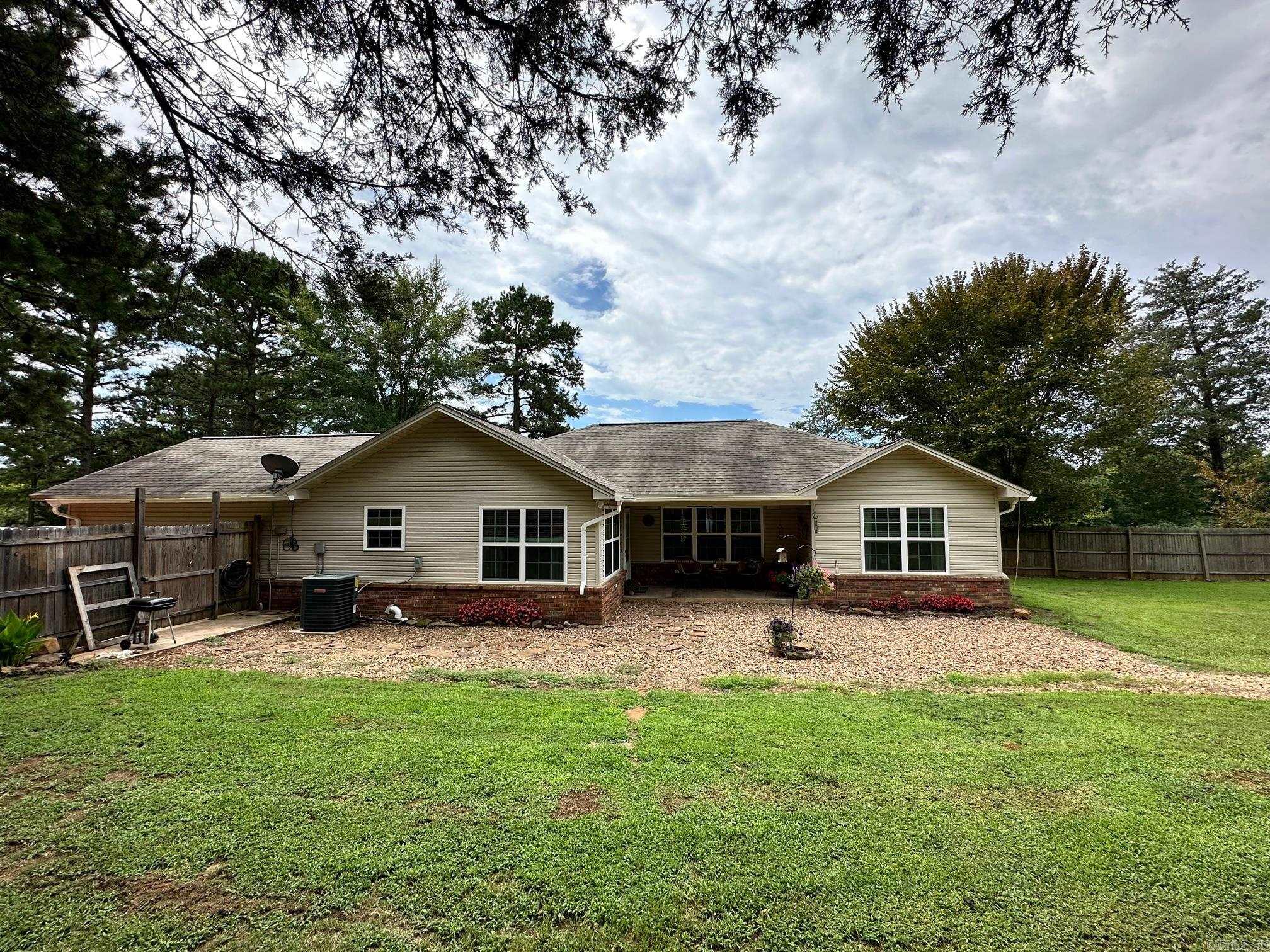 Shady Acres Estate - Residential