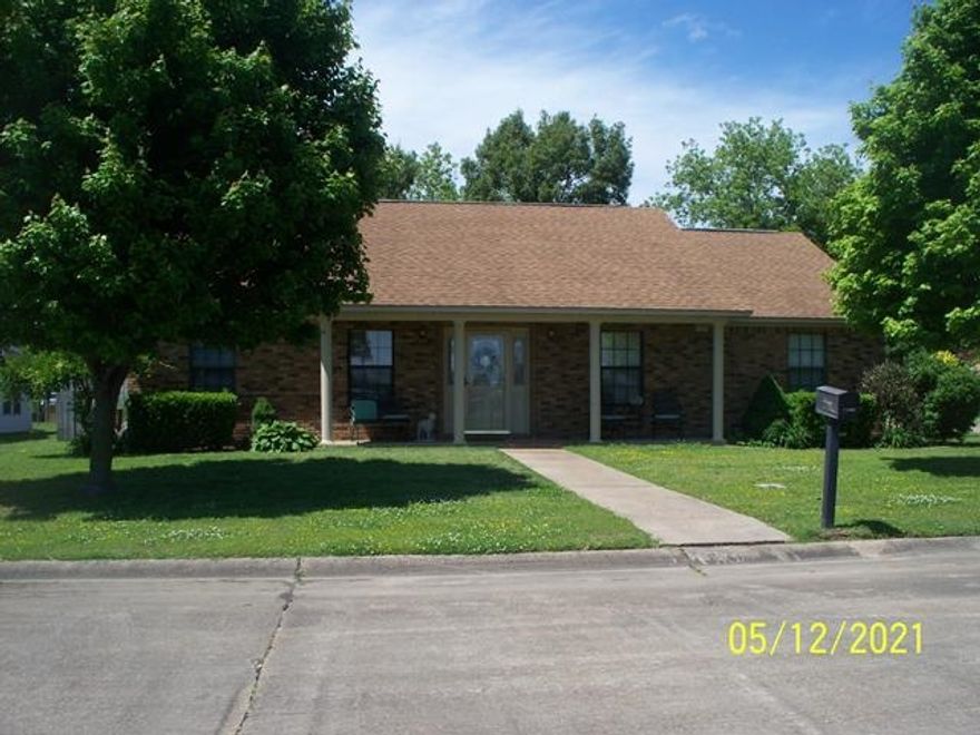 Charming 3 Bedroom and 1 1/2 Bath Home in Marked Tree