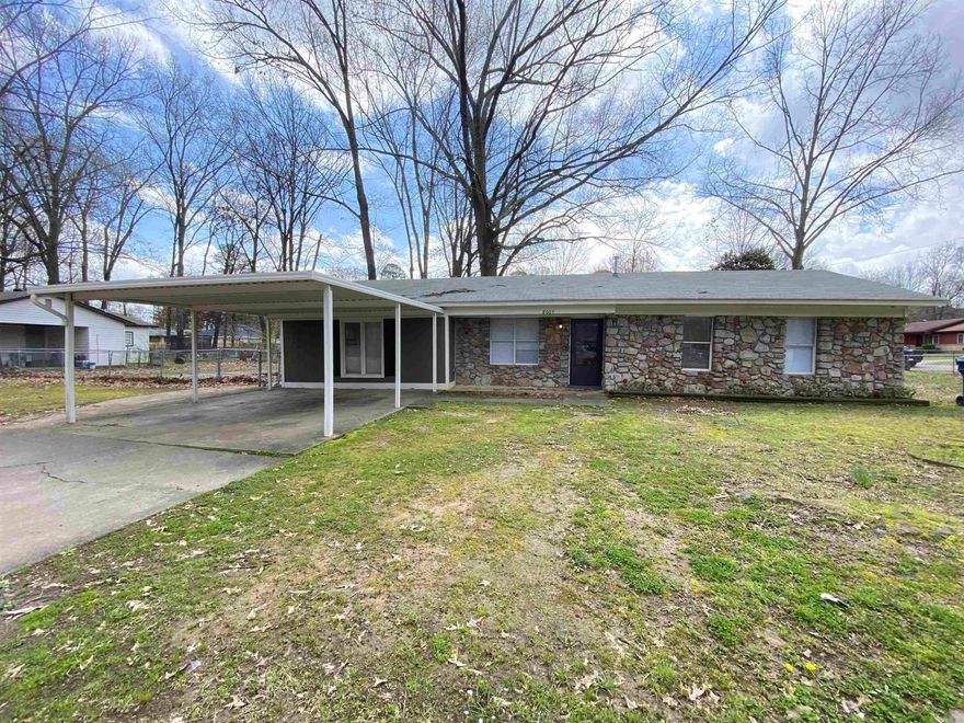 Cute 4BD/2BA in SWLR that is waiting for you to call home. Plenty of living space throughout. Tons of yard space that is perfect for anyone with kids or pets. The lease for this property is for 2 years with a 3% increase after the first year. Income has to be 3x the amount of rent. This property does not accept section 8.