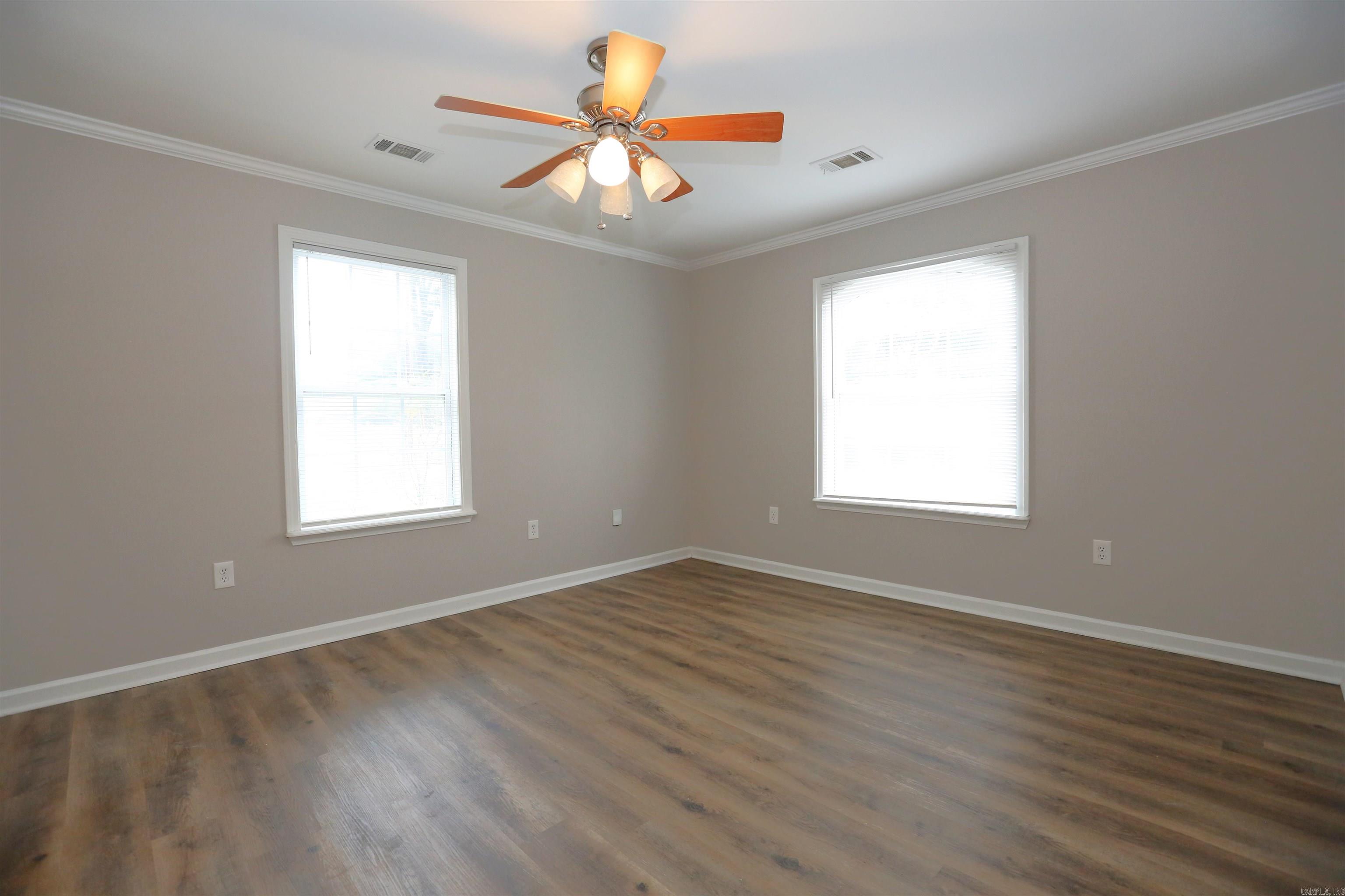 FOREST HILLS - Residential