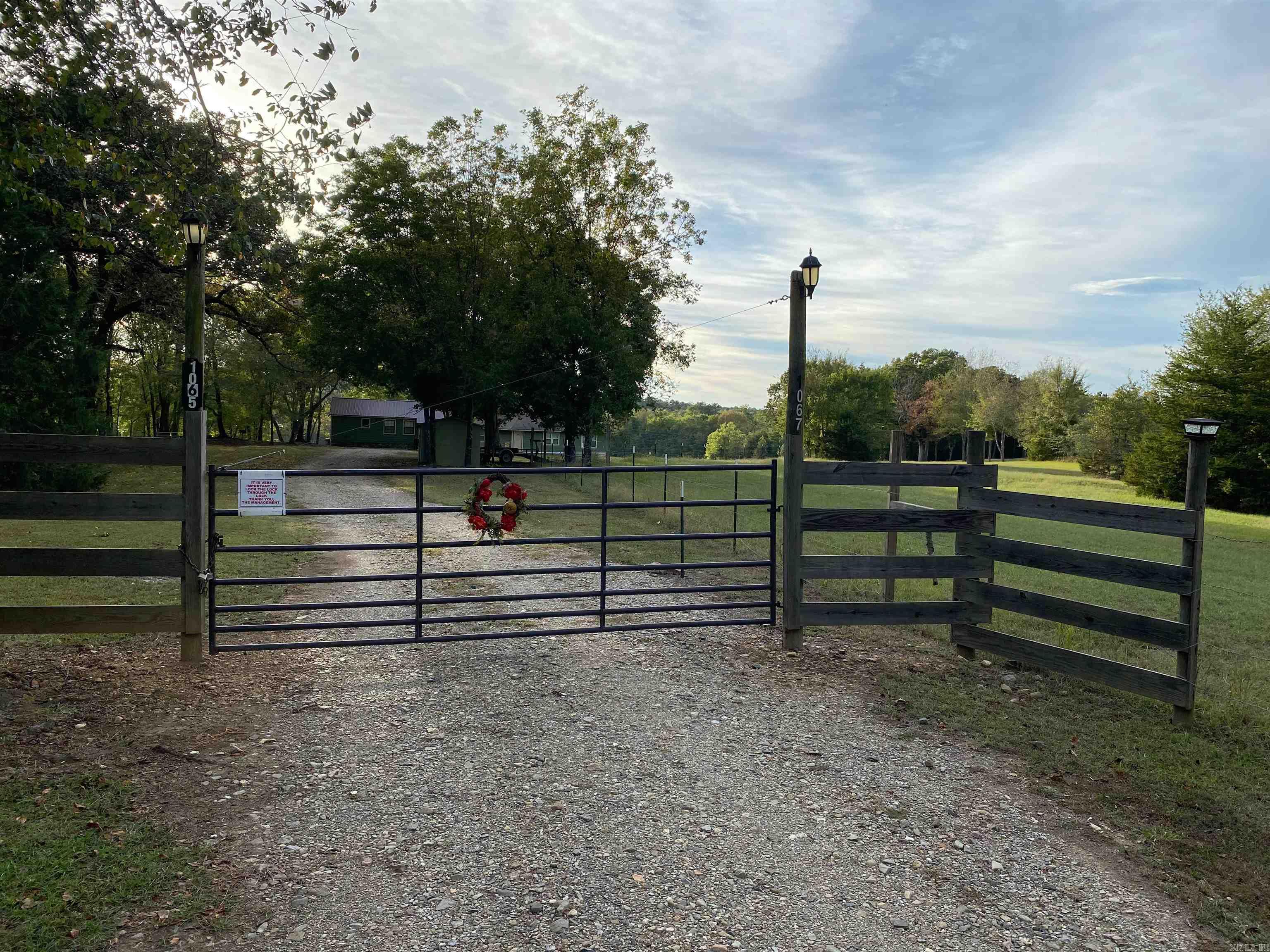 Metes & Bounds - Residential