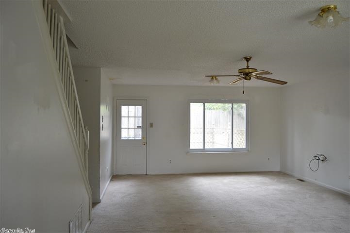 DIAMOND POINTE - Residential