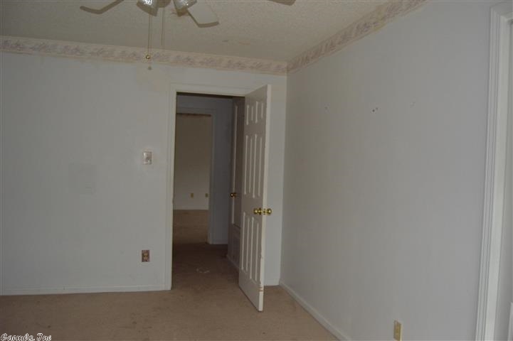 DIAMOND POINTE - Residential