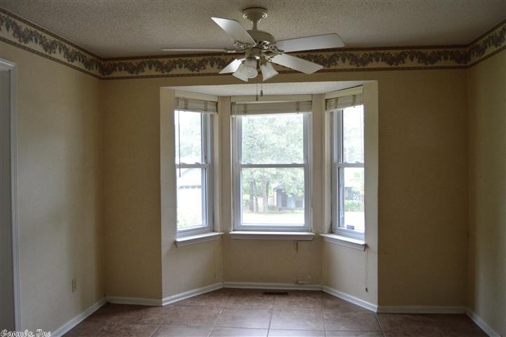 DIAMOND POINTE - Residential