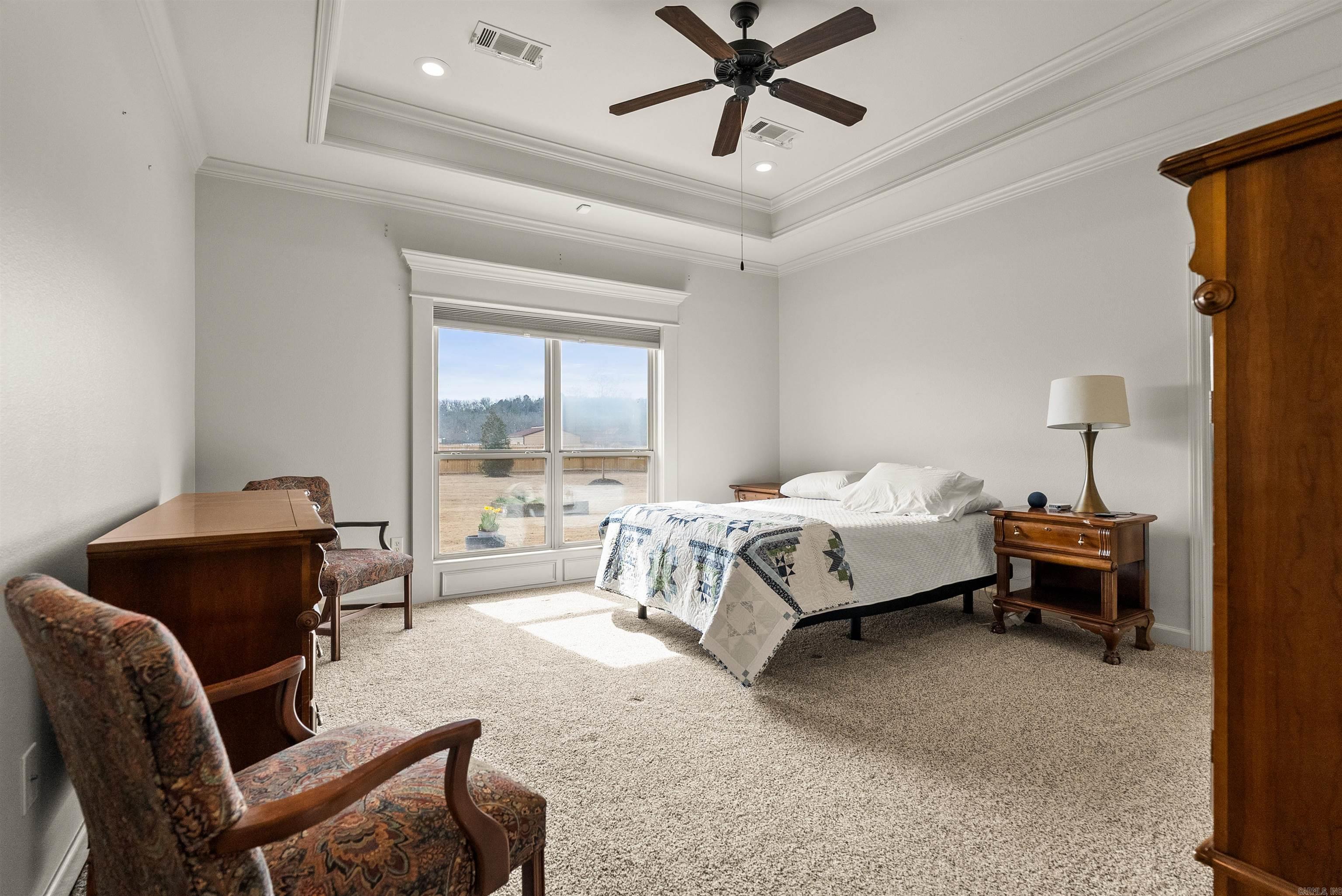 HUNTINGTON ESTATES - Residential