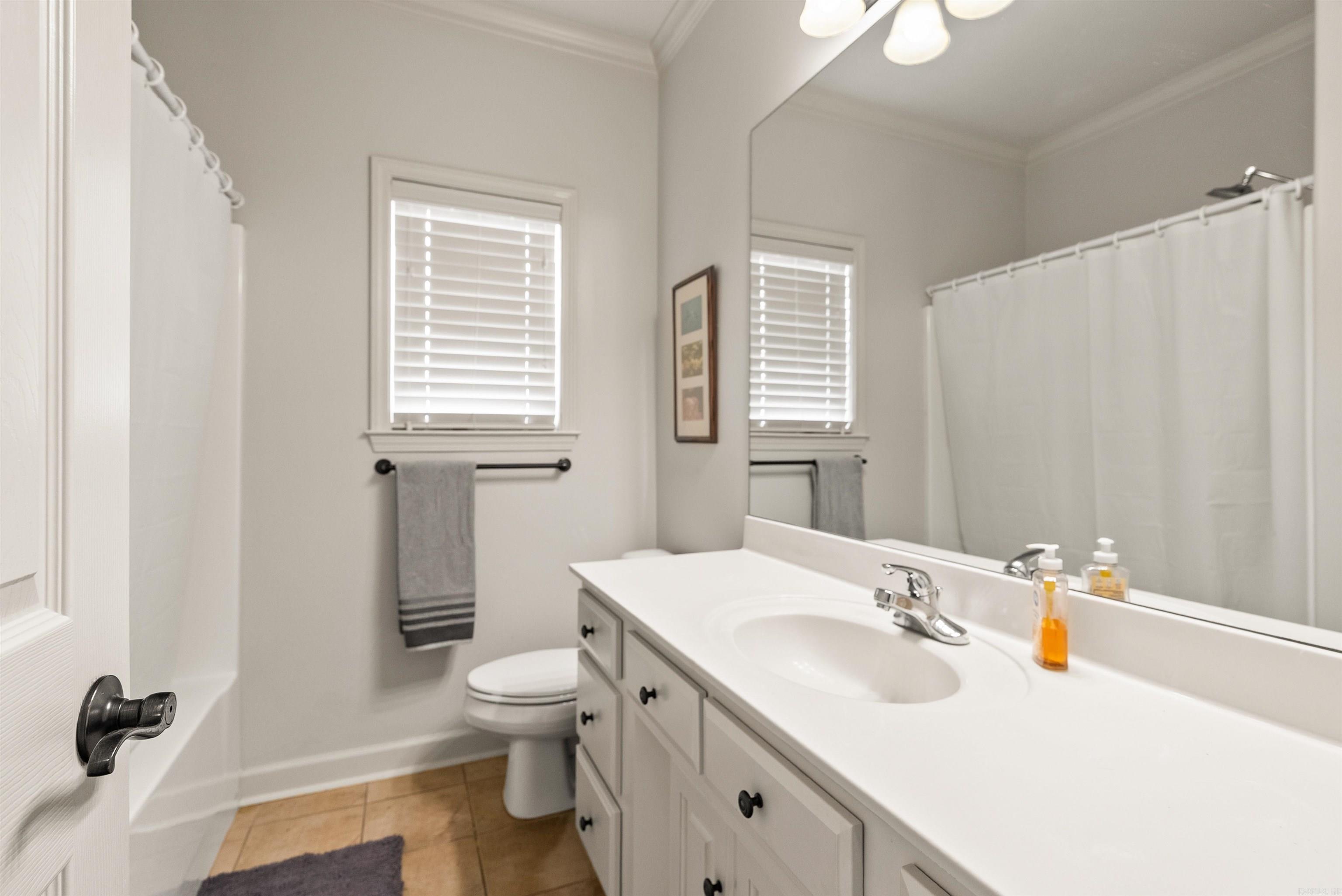 HUNTINGTON ESTATES - Residential