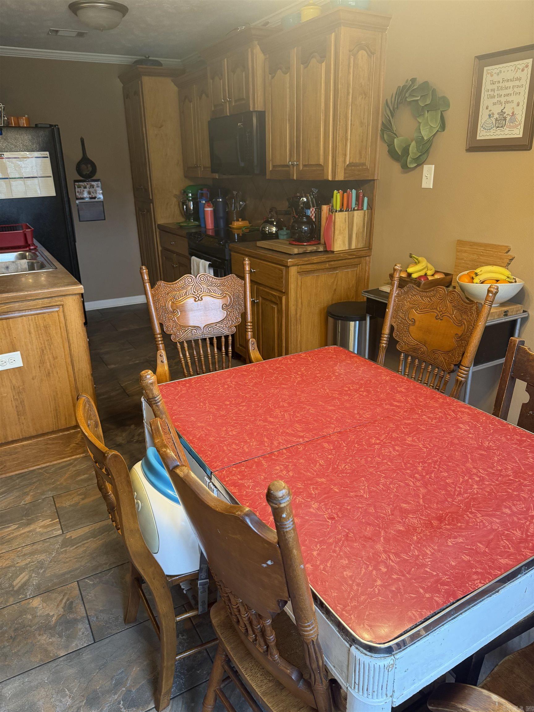 CAROLINE ACRES - Residential