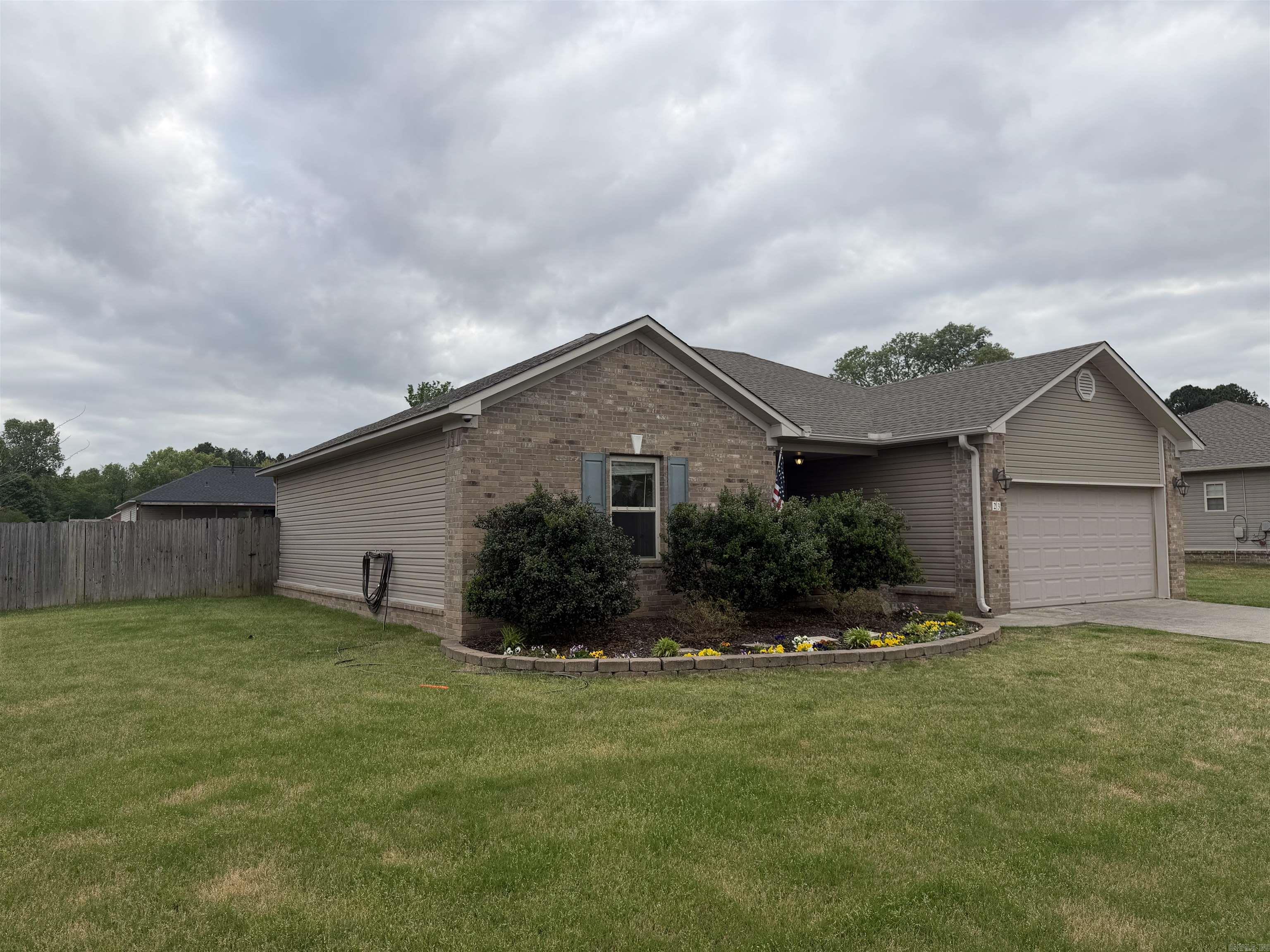 CAROLINE ACRES - Residential