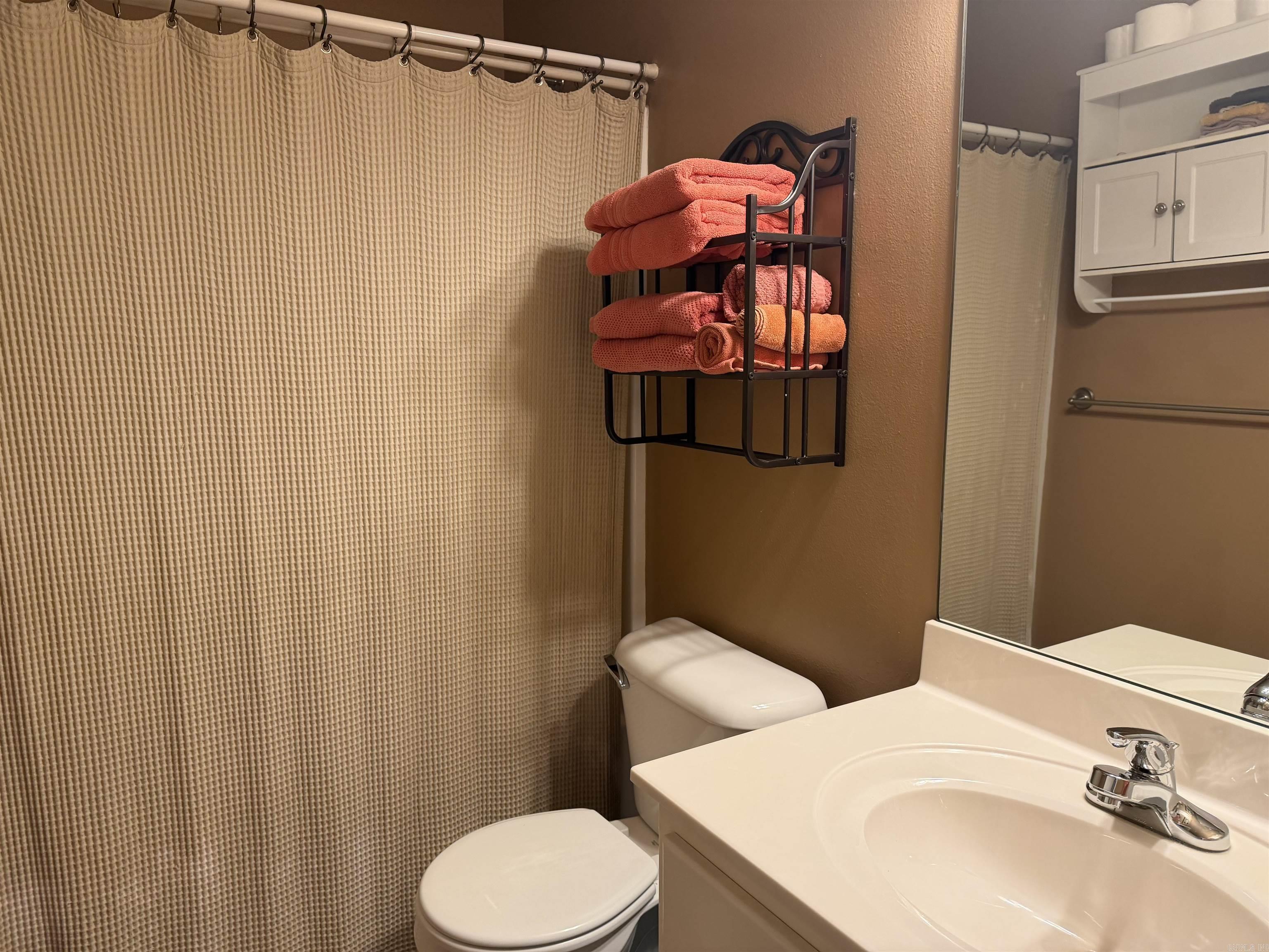 CAROLINE ACRES - Residential