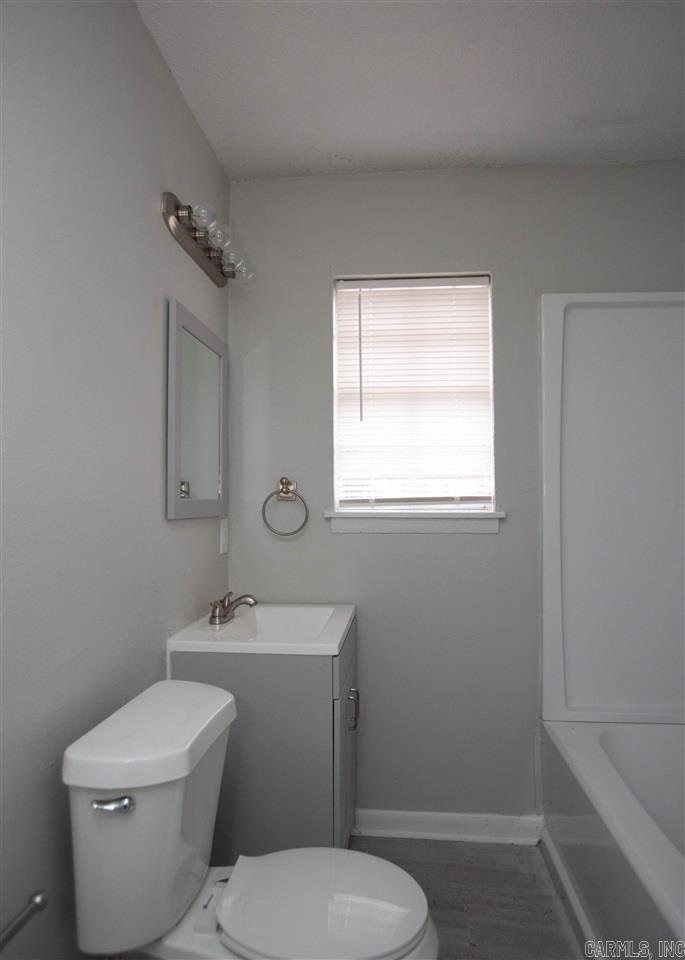 American Manor - Residential Lease