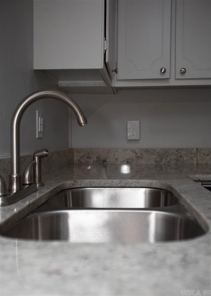 American Manor - Residential Lease