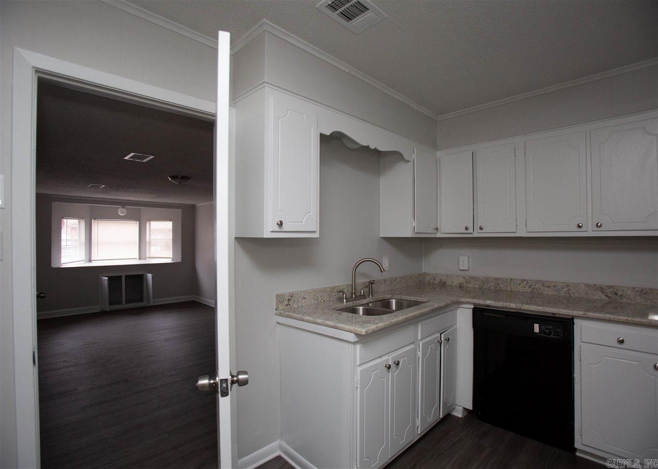 American Manor - Residential Lease