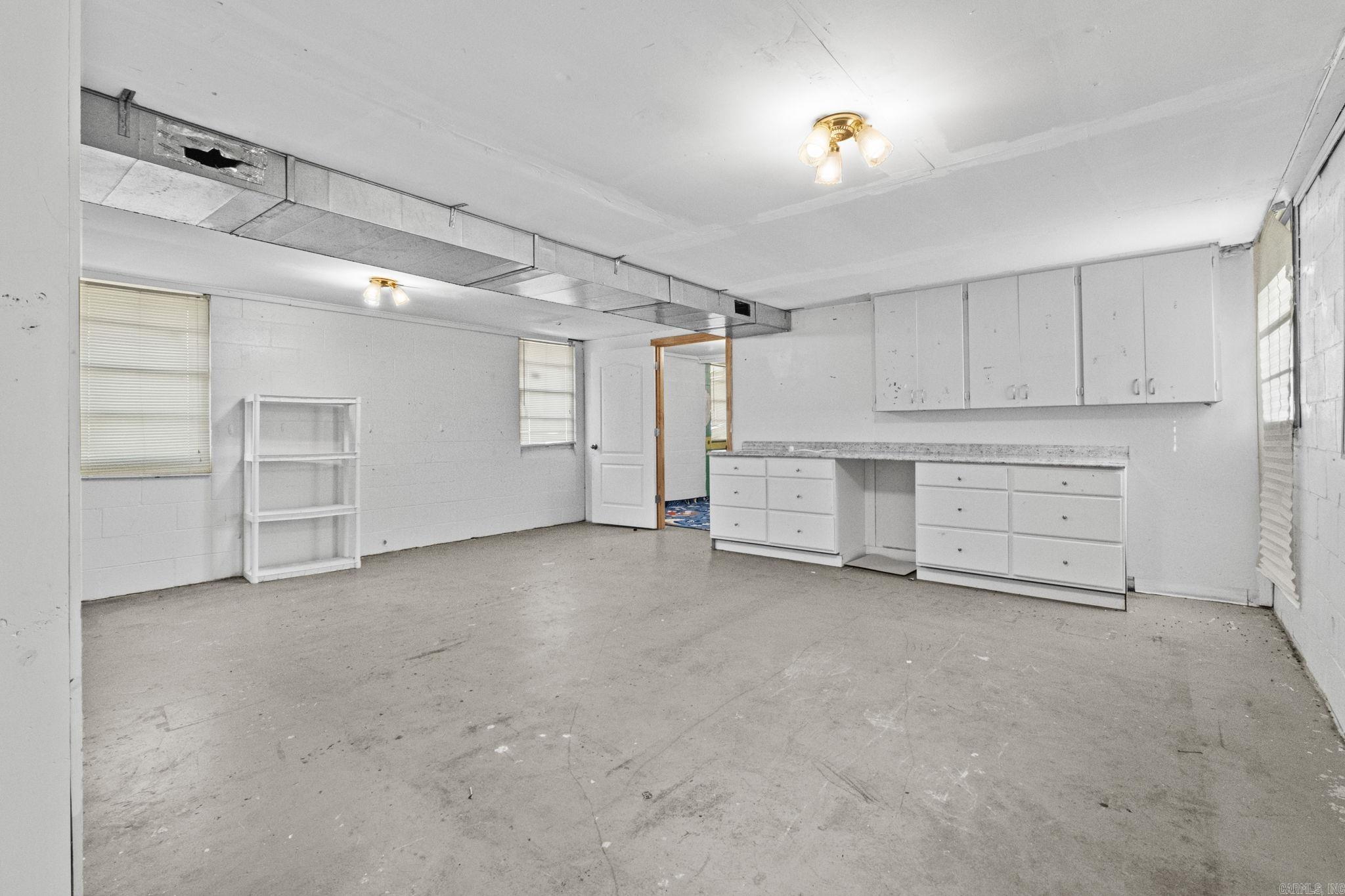 Metes & Bounds - Commercial Sale