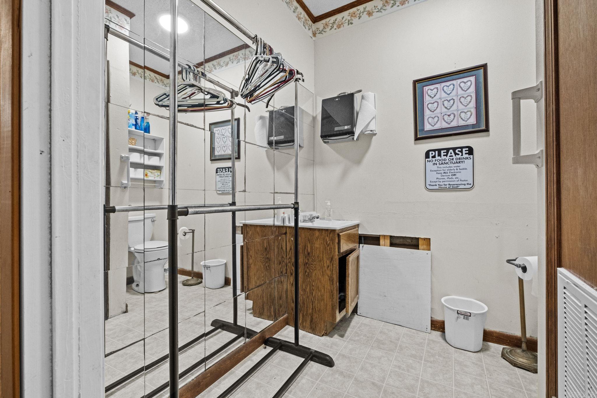 Metes & Bounds - Commercial Sale