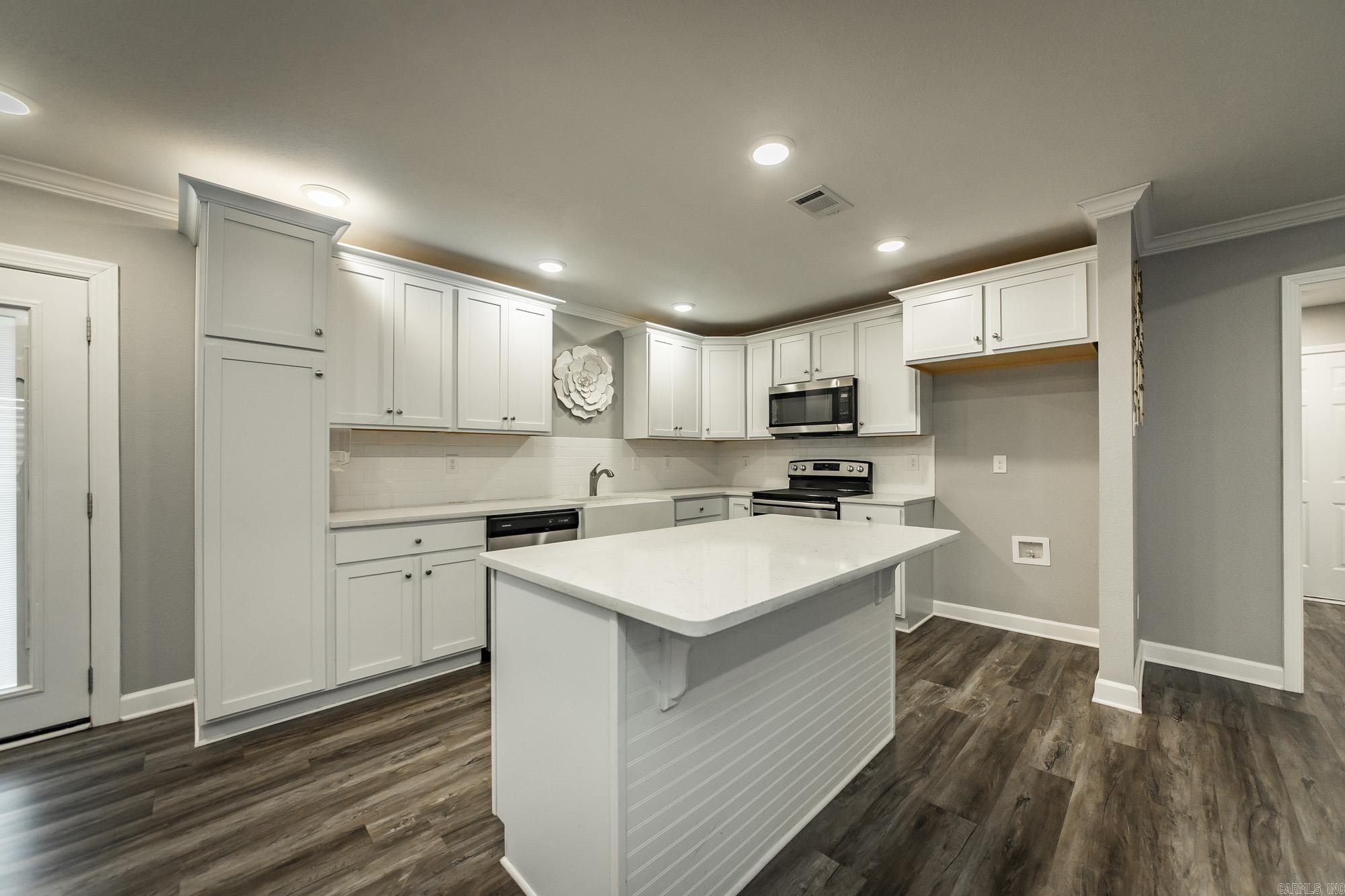 HIDDEN VALLEY ESTATES - Residential