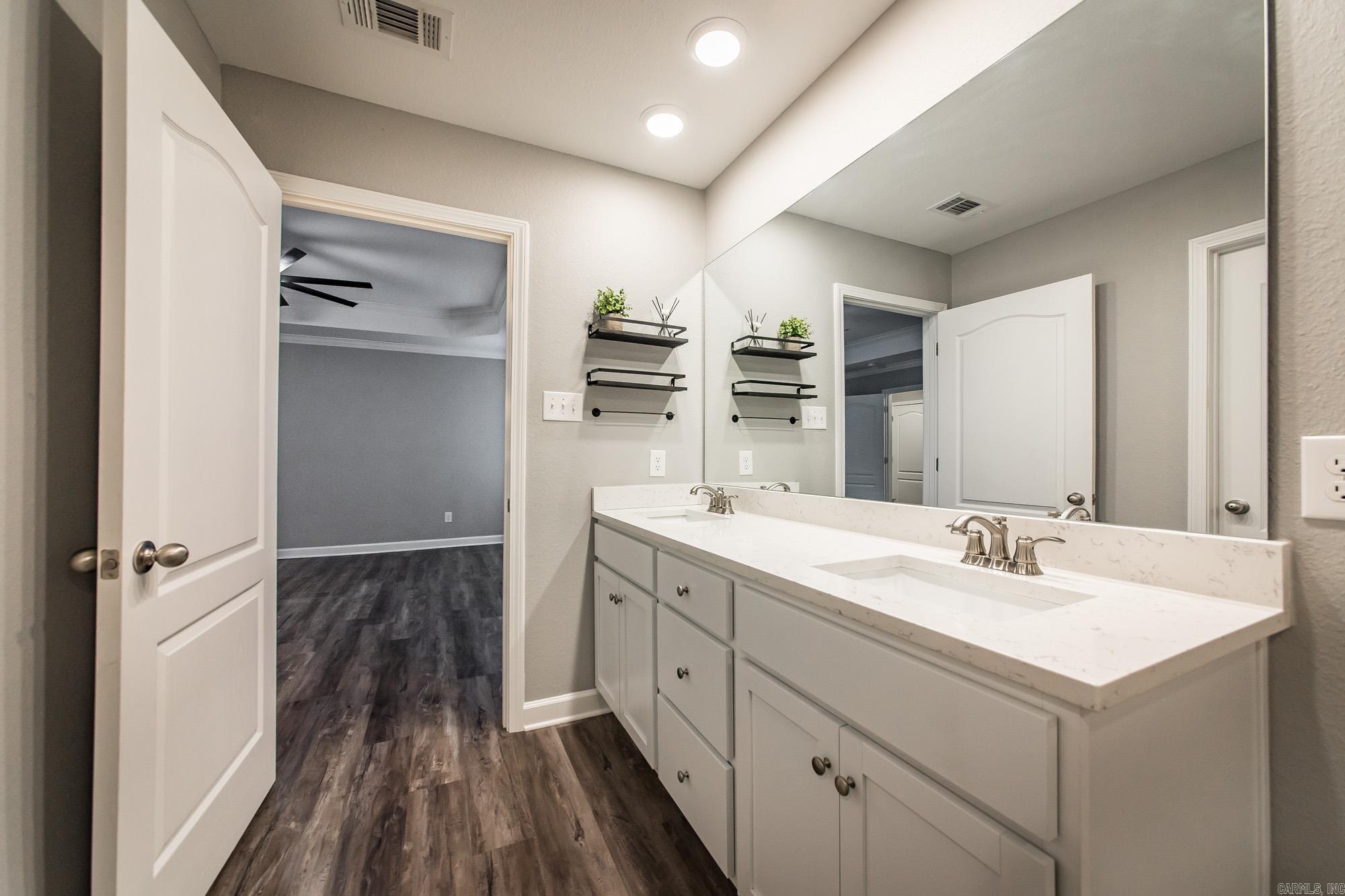 HIDDEN VALLEY ESTATES - Residential