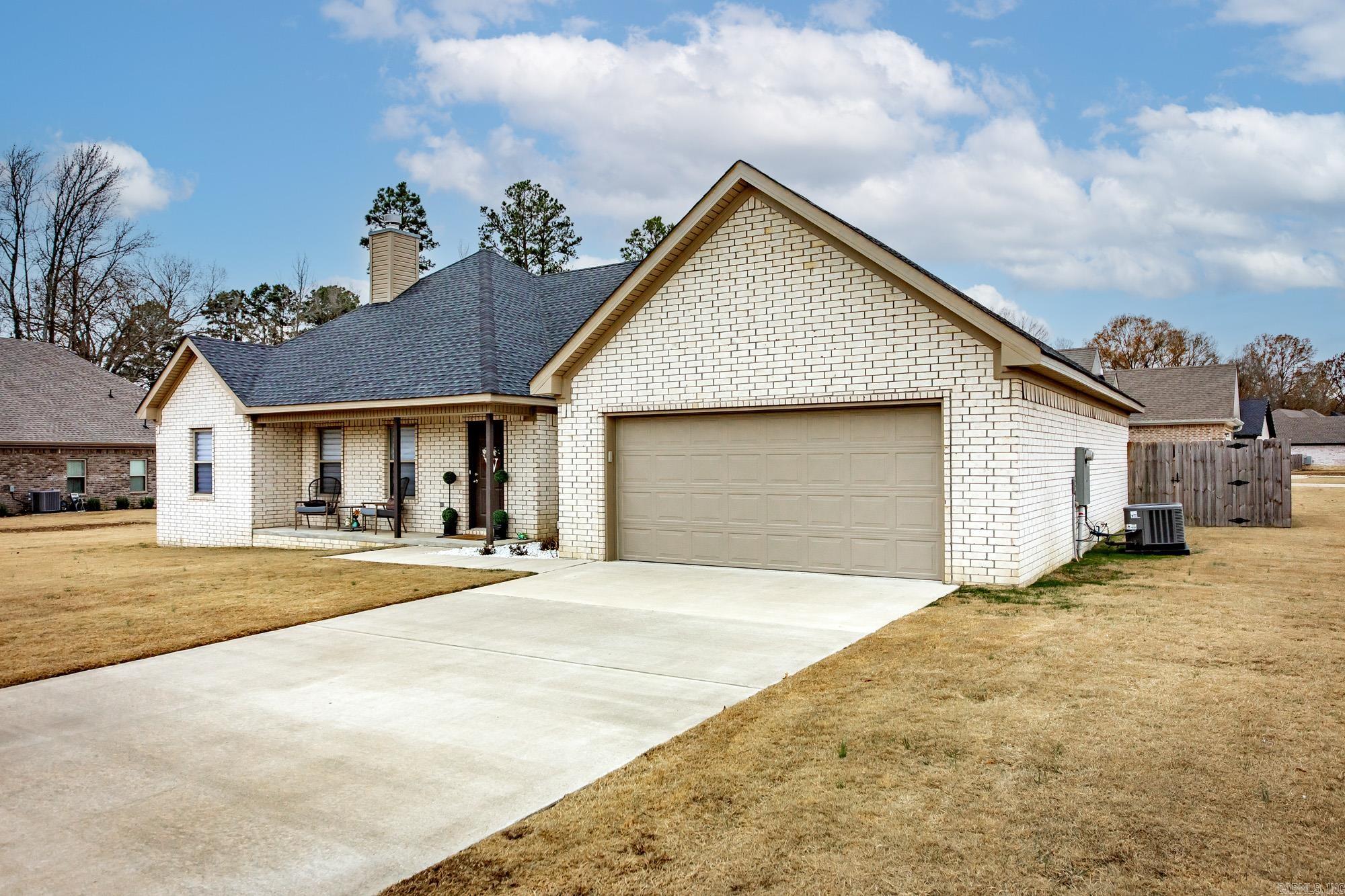 HIDDEN VALLEY ESTATES - Residential