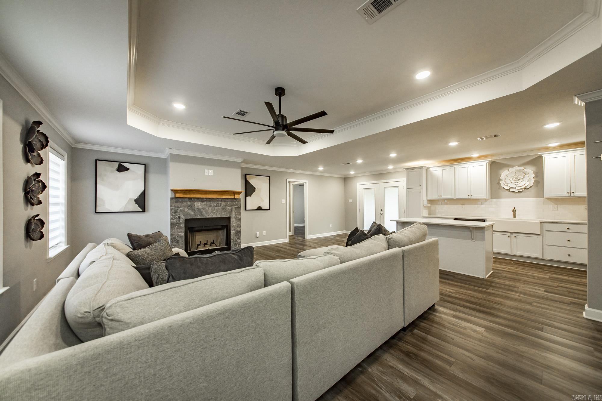 HIDDEN VALLEY ESTATES - Residential