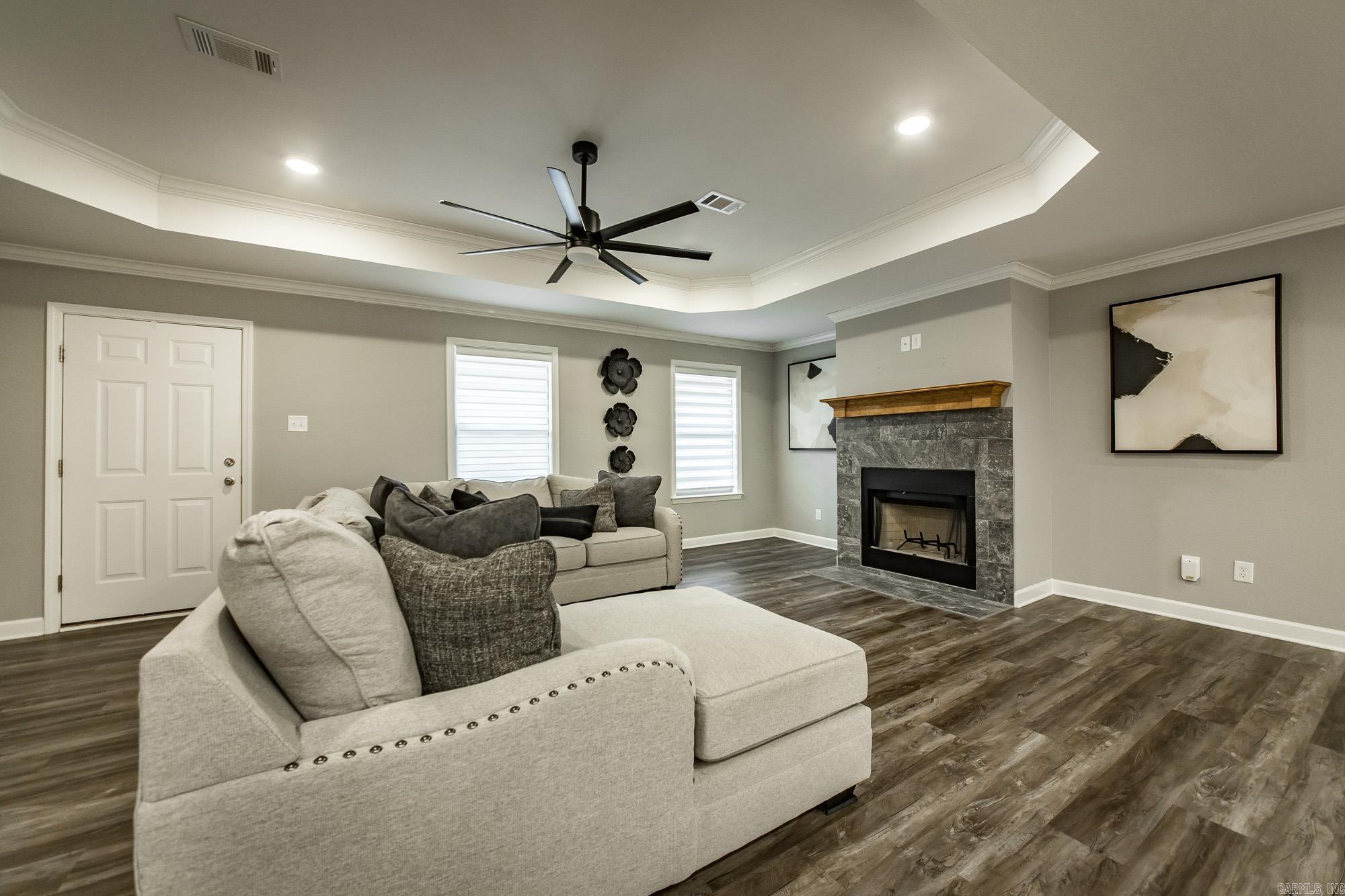 HIDDEN VALLEY ESTATES - Residential