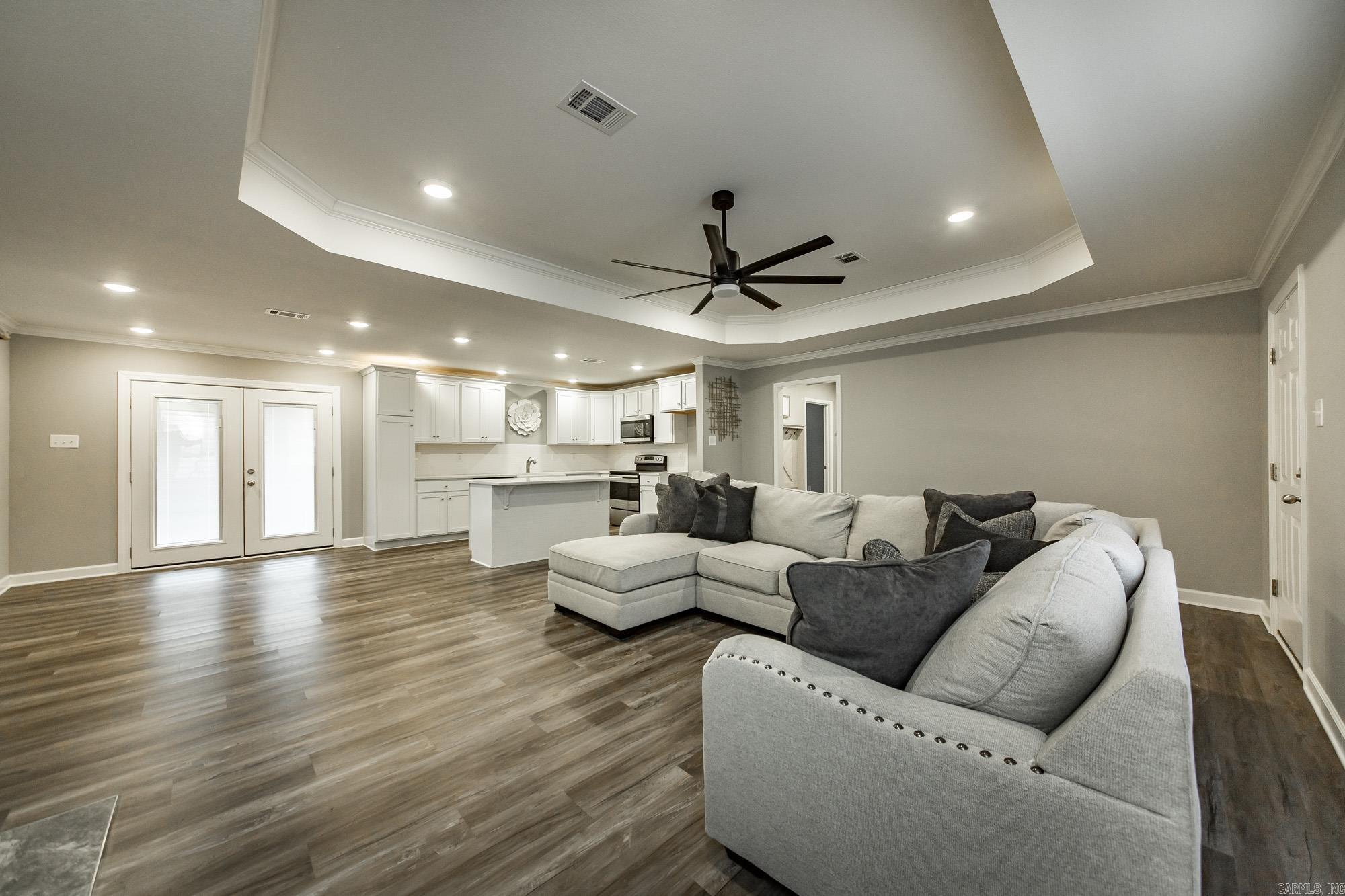 HIDDEN VALLEY ESTATES - Residential