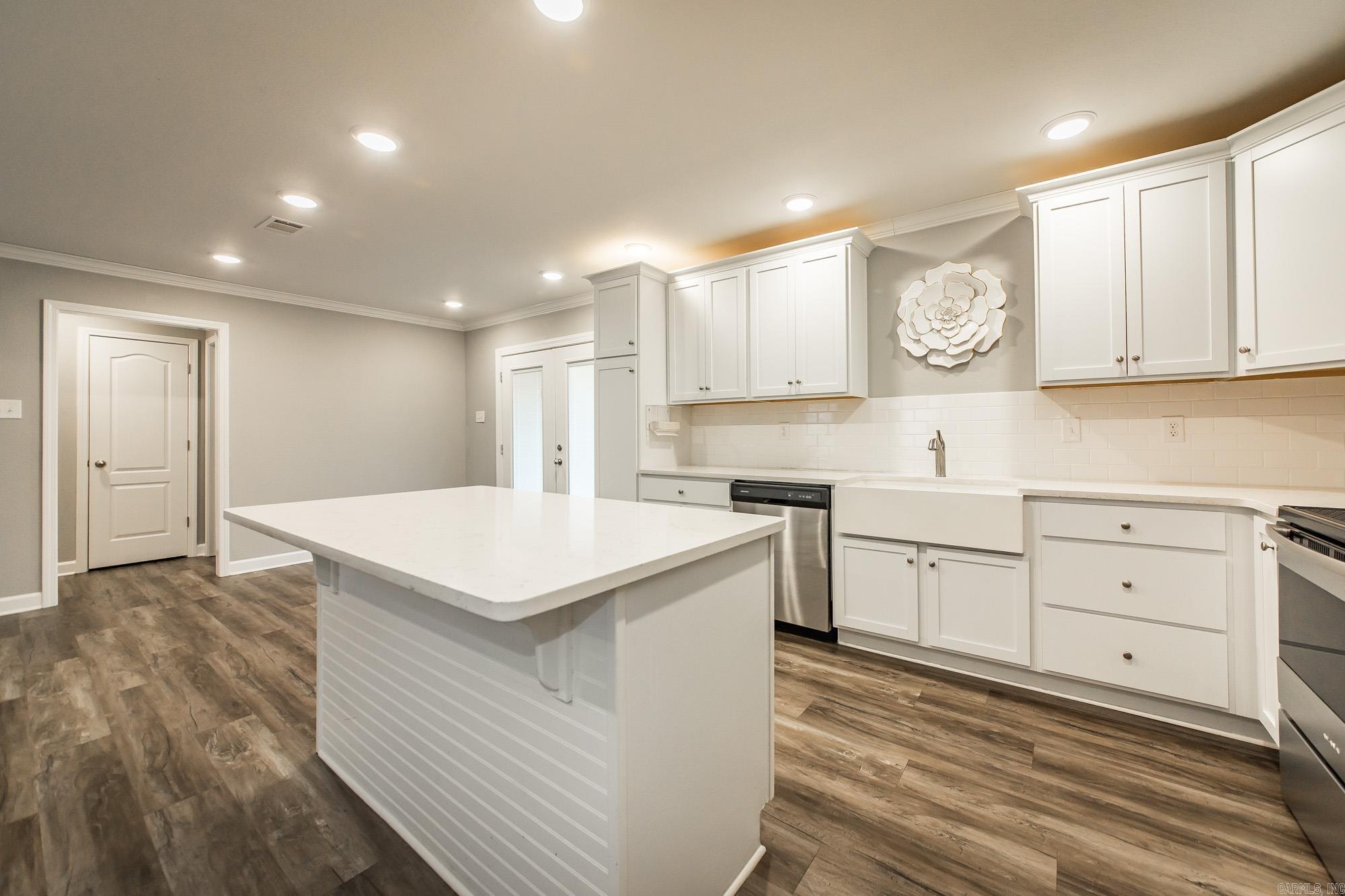 HIDDEN VALLEY ESTATES - Residential