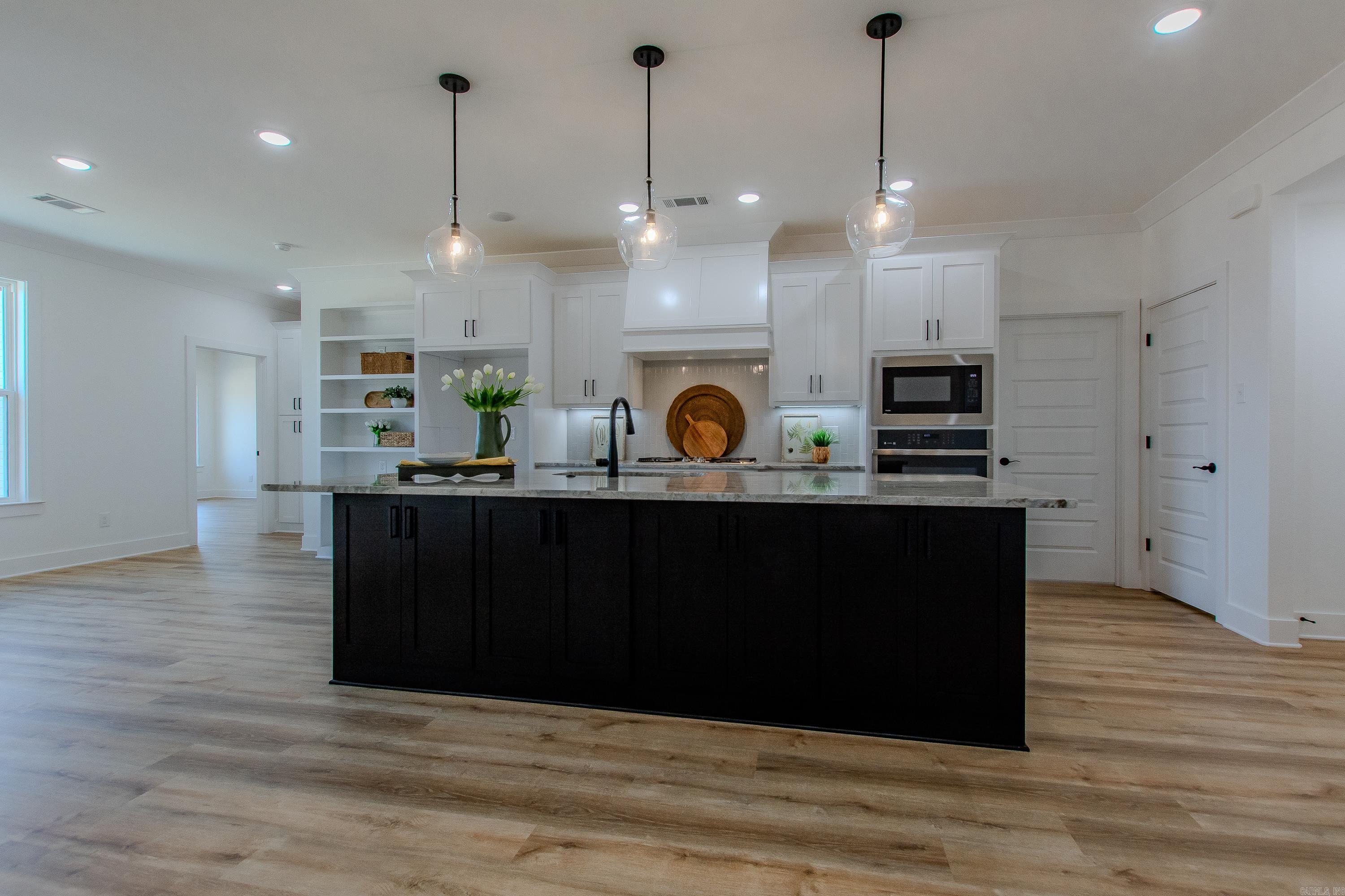 CYPRESS VIEW - Residential