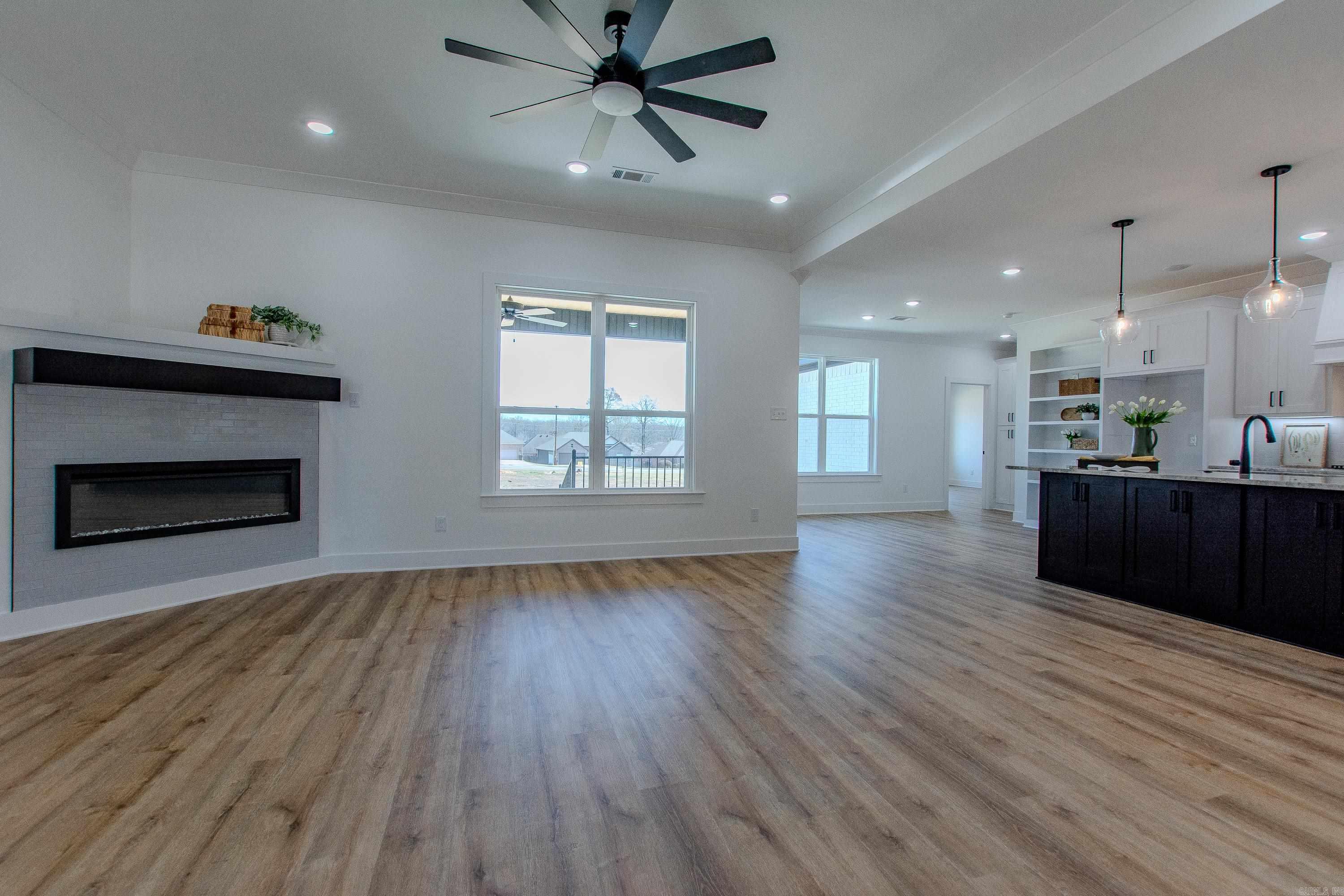 CYPRESS VIEW - Residential