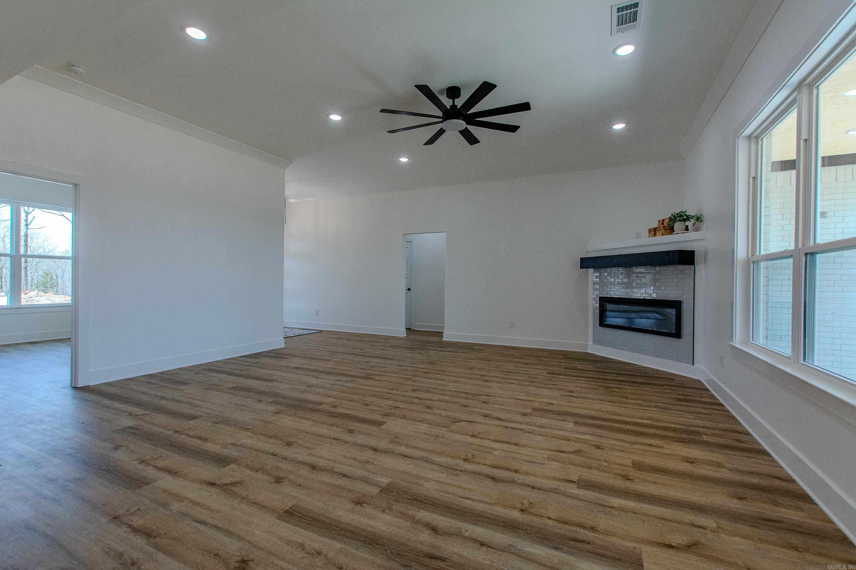 CYPRESS VIEW - Residential