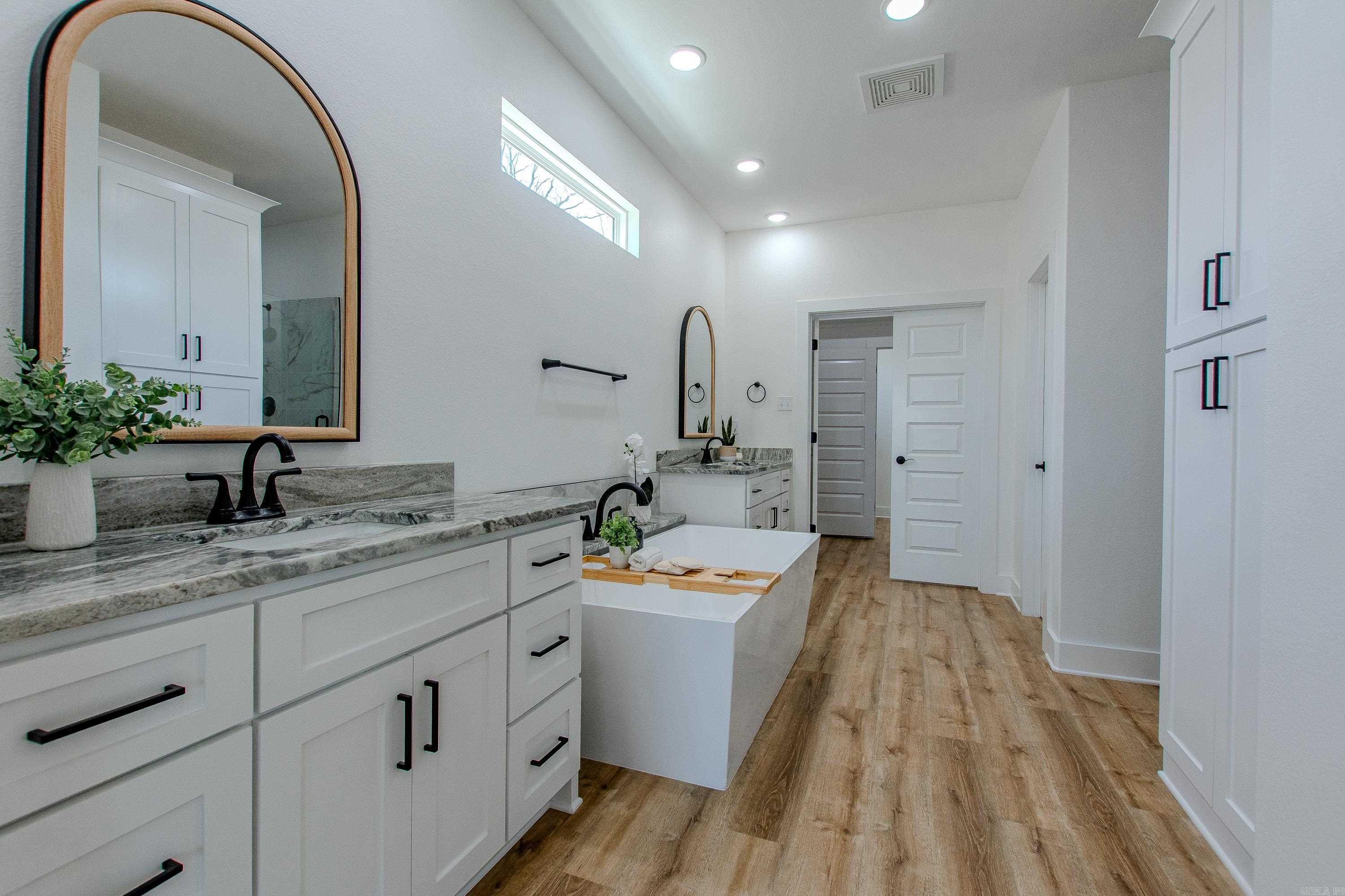 CYPRESS VIEW - Residential