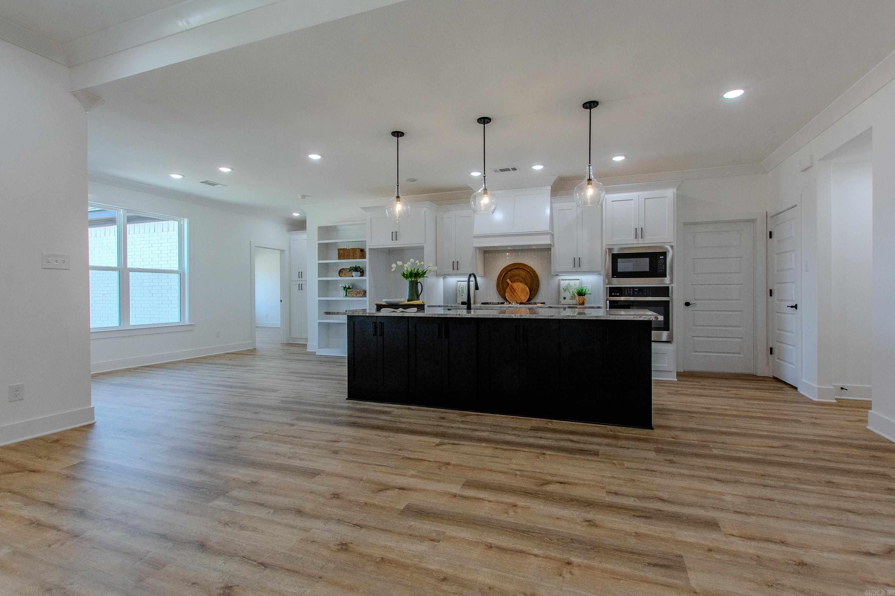 CYPRESS VIEW - Residential