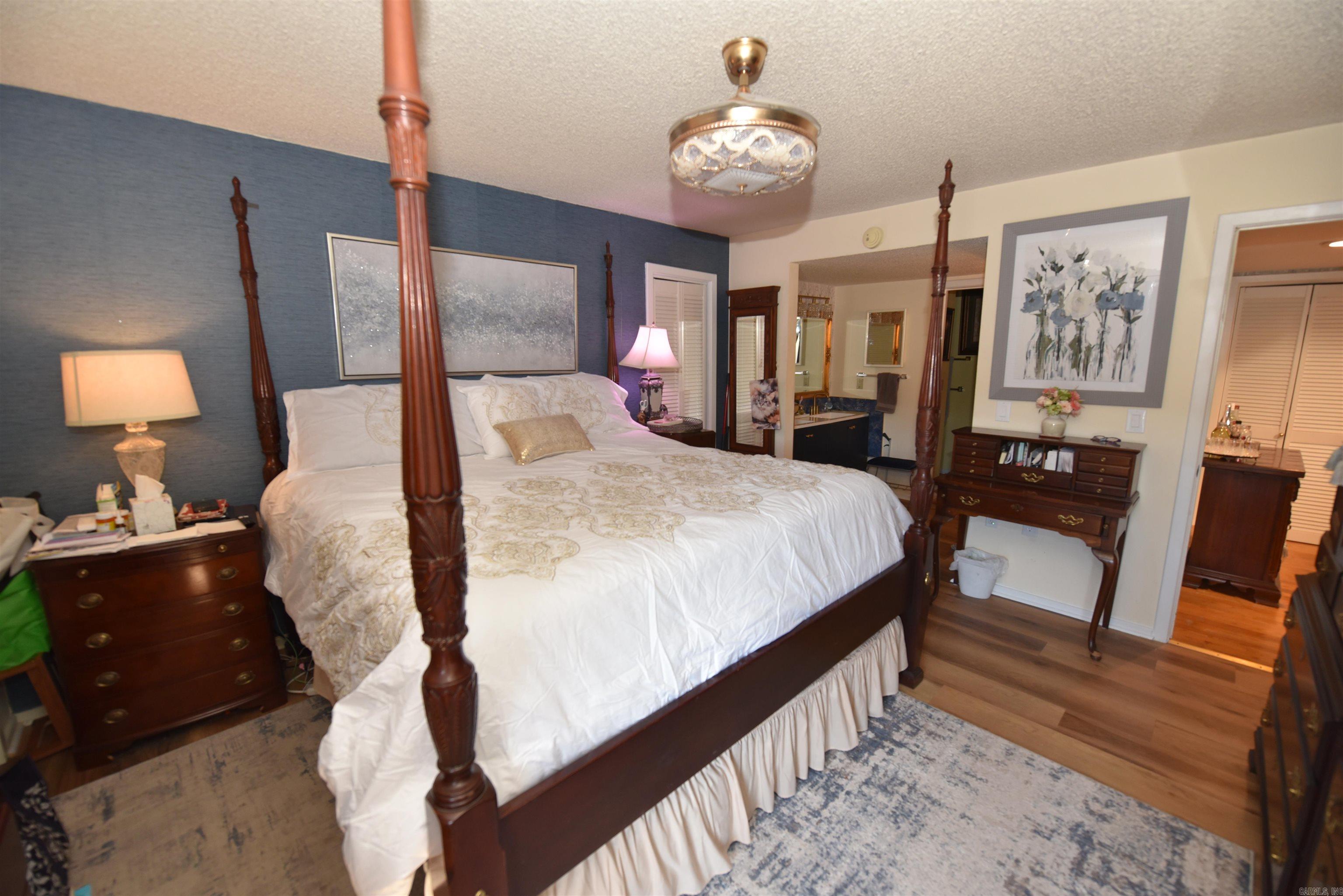 COUNTRY CLUB RIDGE TOWN - Residential