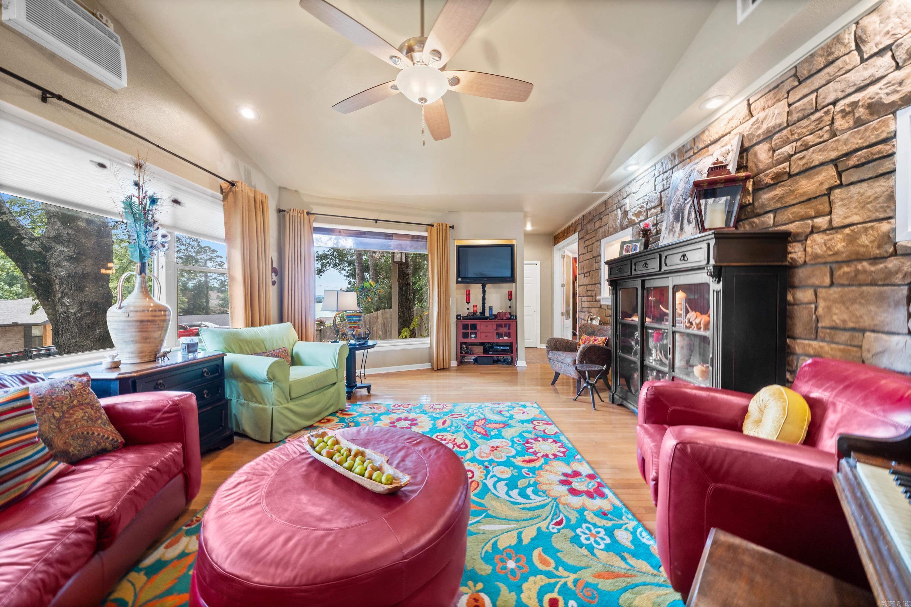 Sherwood Forest - Residential