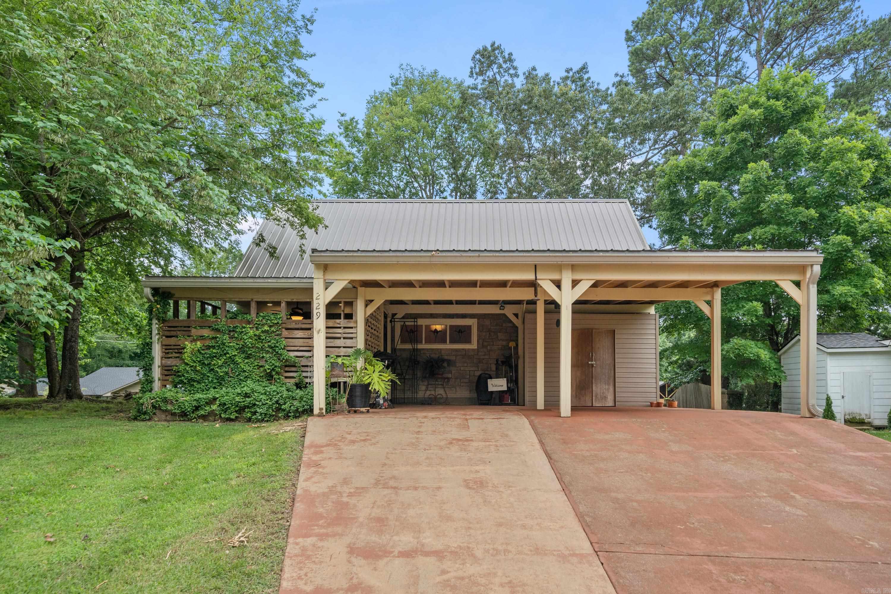 Sherwood Forest - Residential