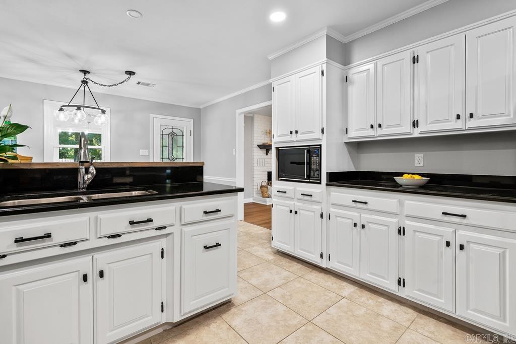 MEADOW-WOOD - Residential