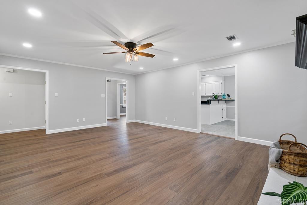 MEADOW-WOOD - Residential