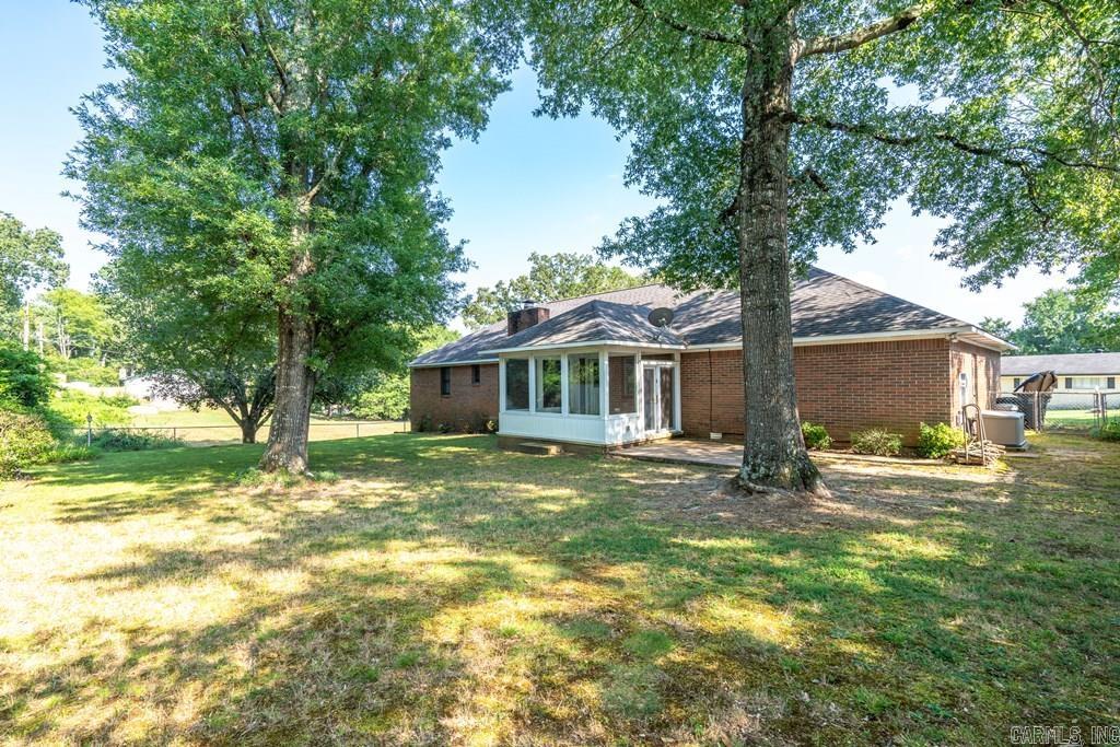 MEADOW-WOOD - Residential