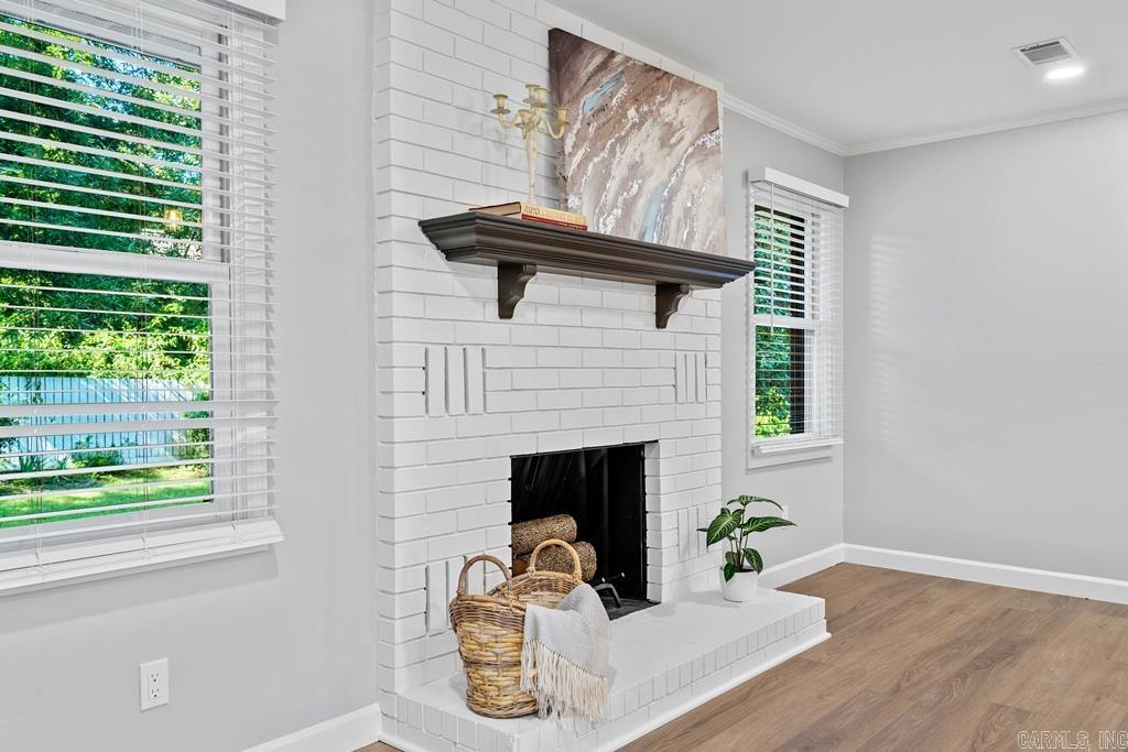 MEADOW-WOOD - Residential