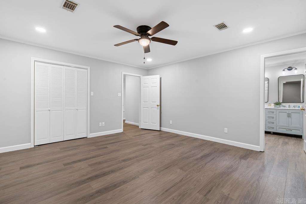 MEADOW-WOOD - Residential