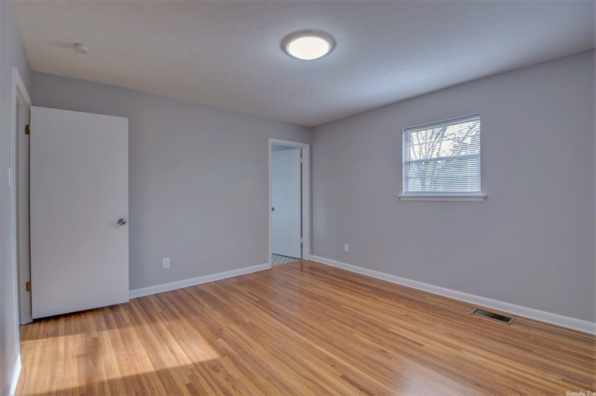 HALL PLAZA - Residential