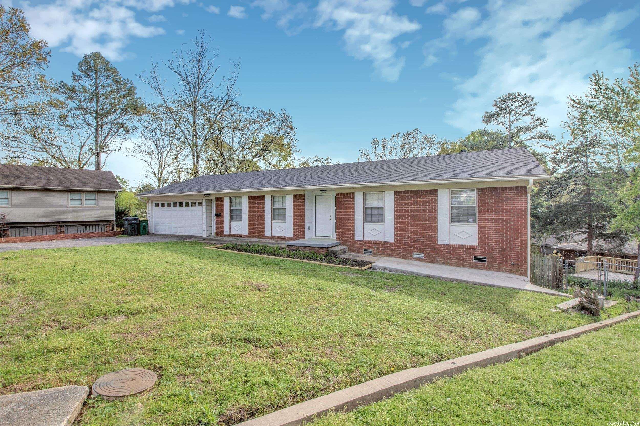 HALL PLAZA - Residential