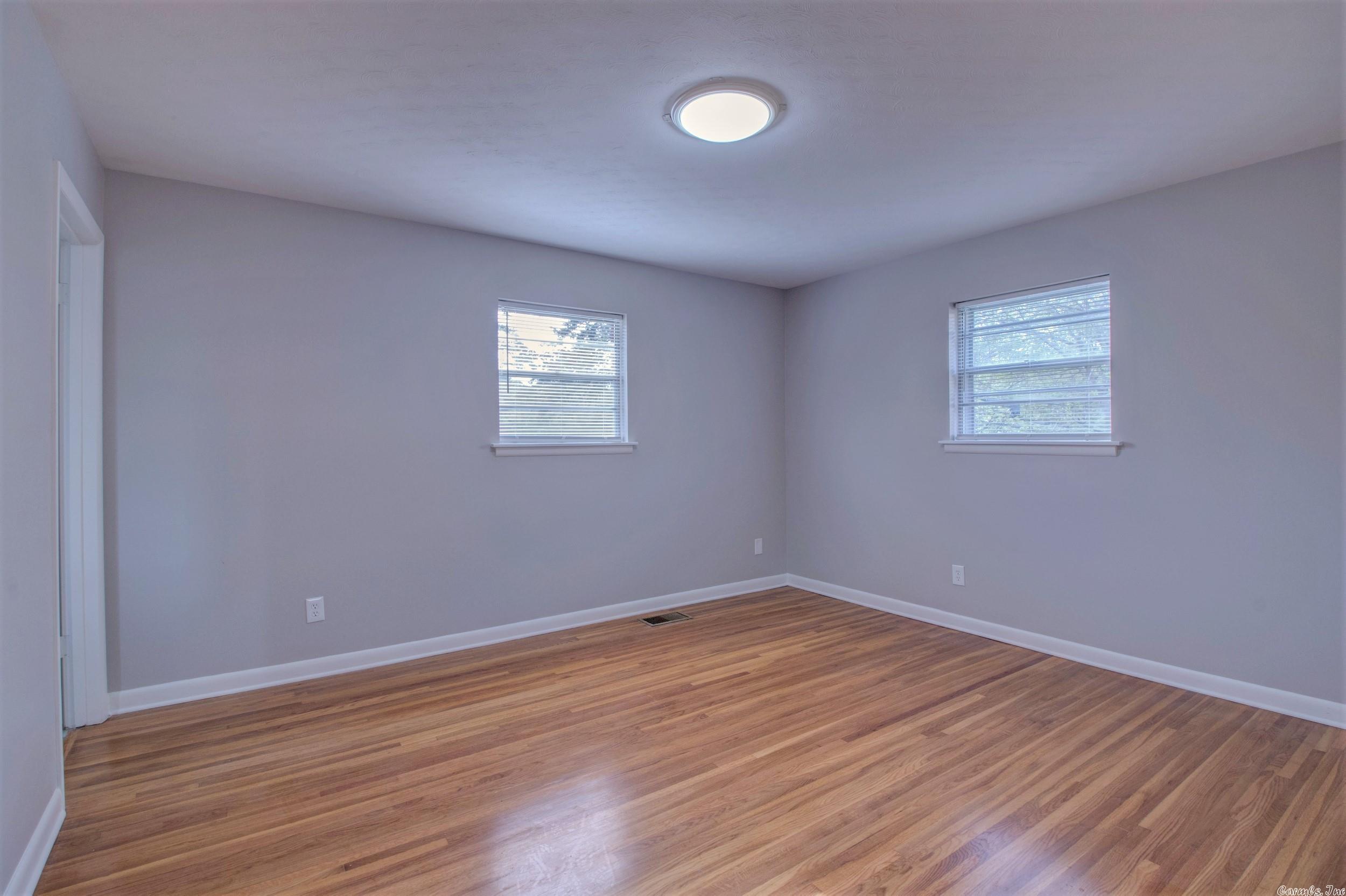 HALL PLAZA - Residential