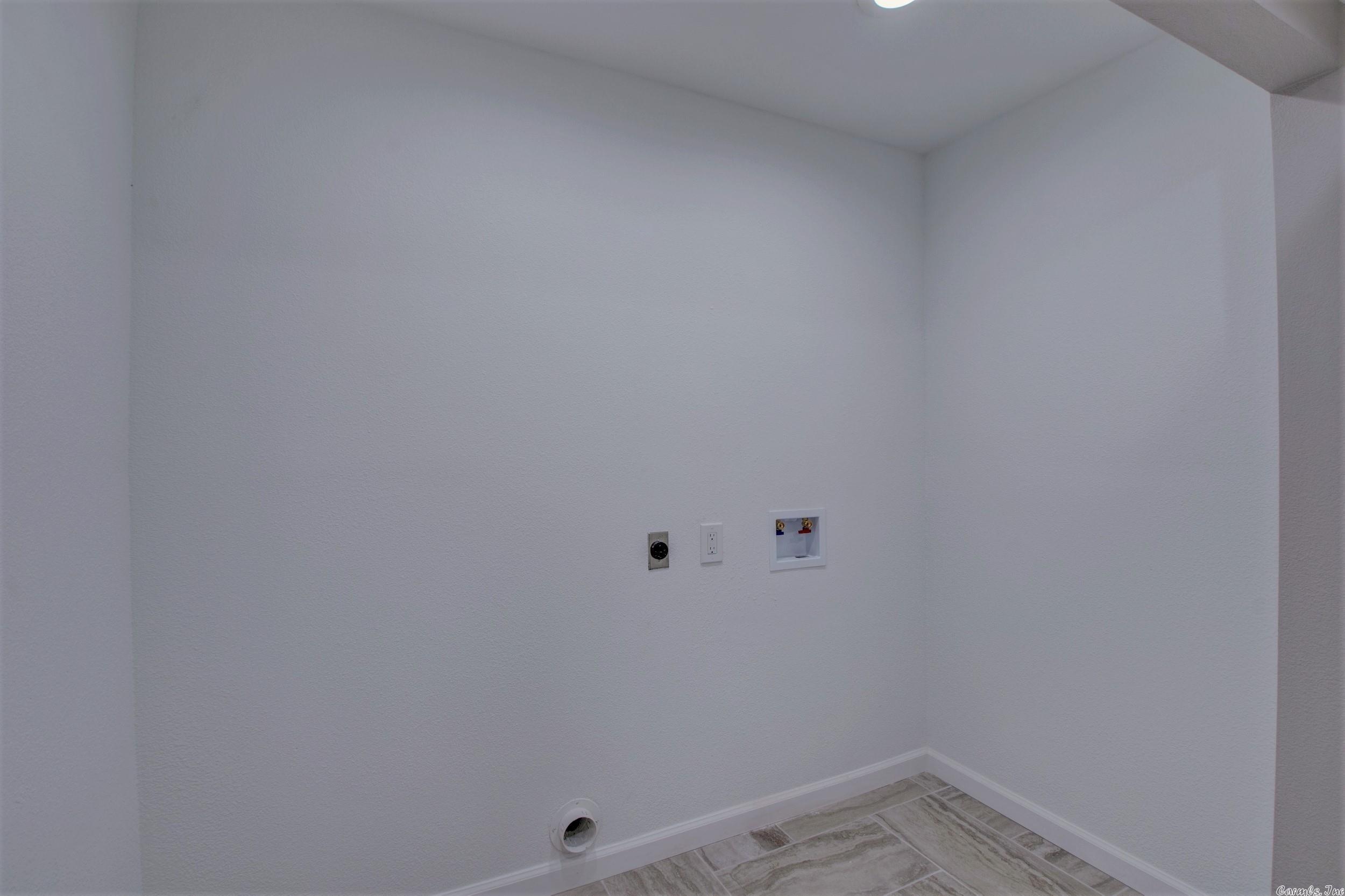 HALL PLAZA - Residential