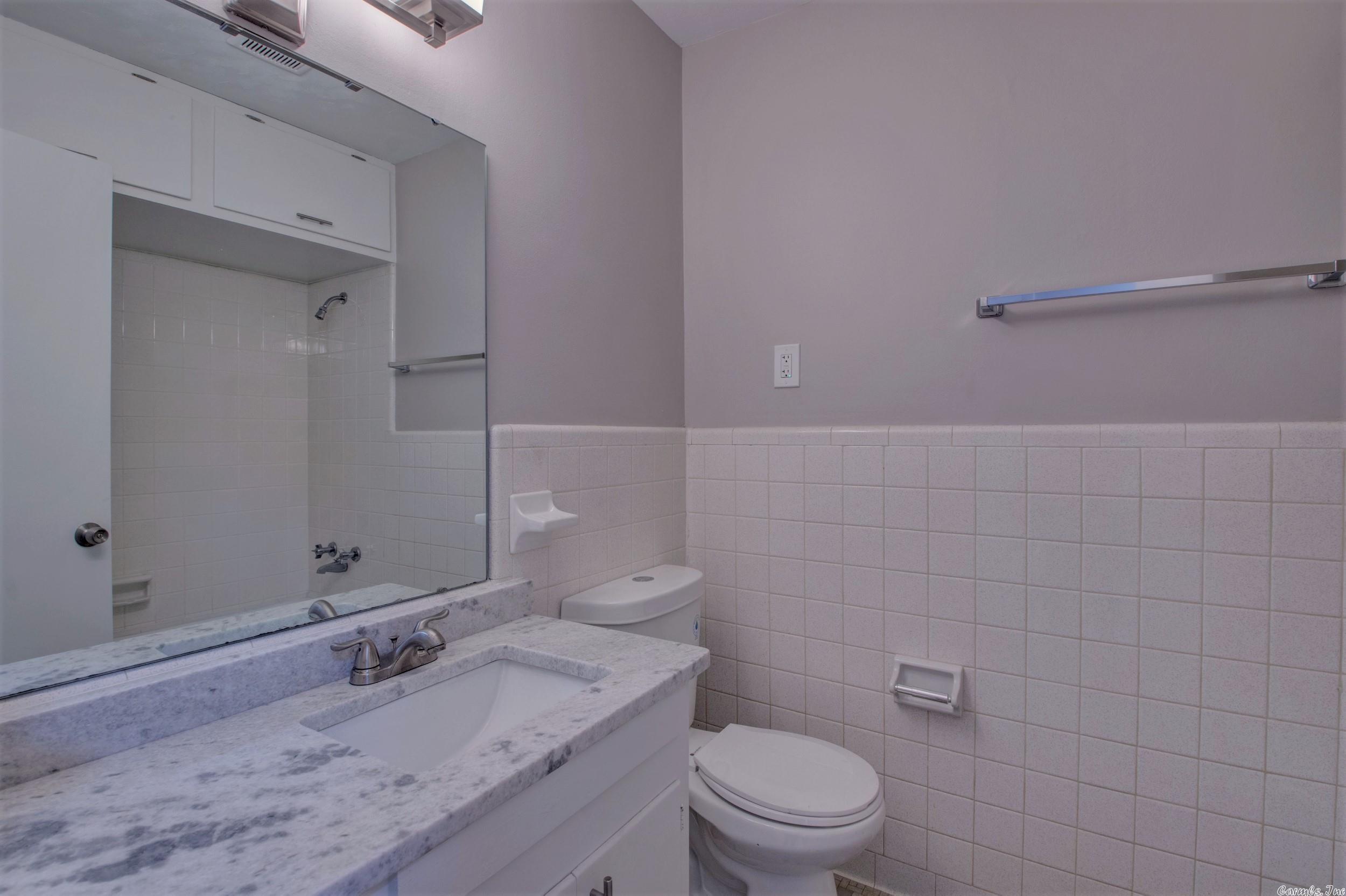 HALL PLAZA - Residential