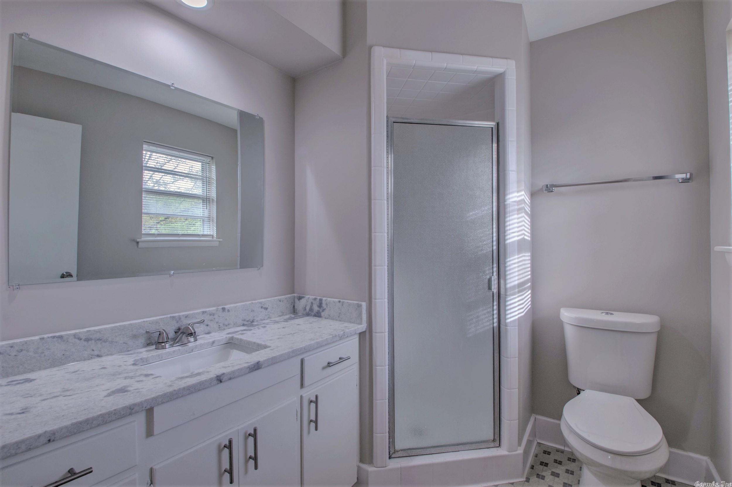 HALL PLAZA - Residential