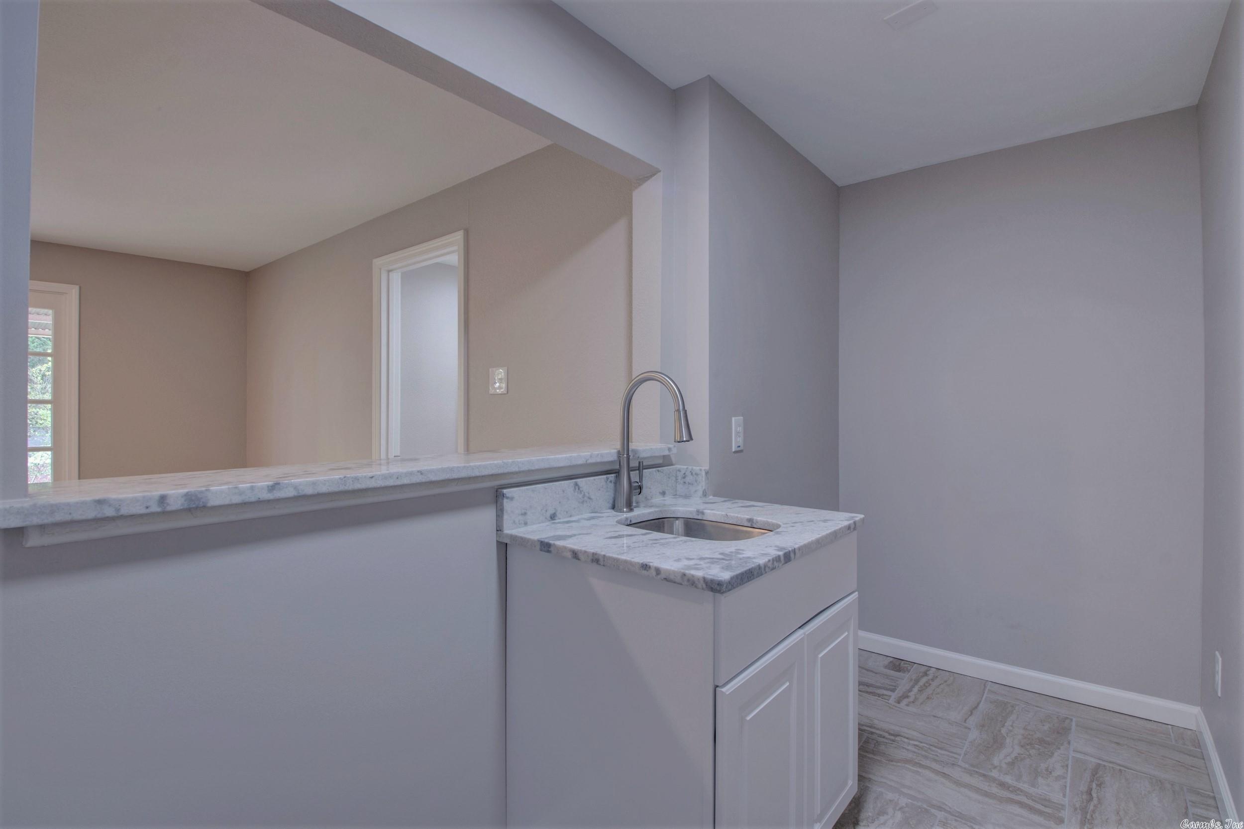 HALL PLAZA - Residential