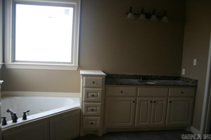 BENTLEY COURT - Residential