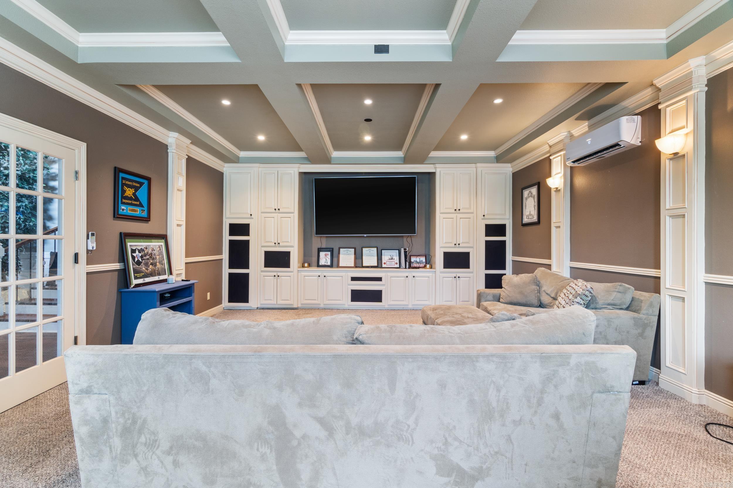 PLANTATION ACRES - Residential